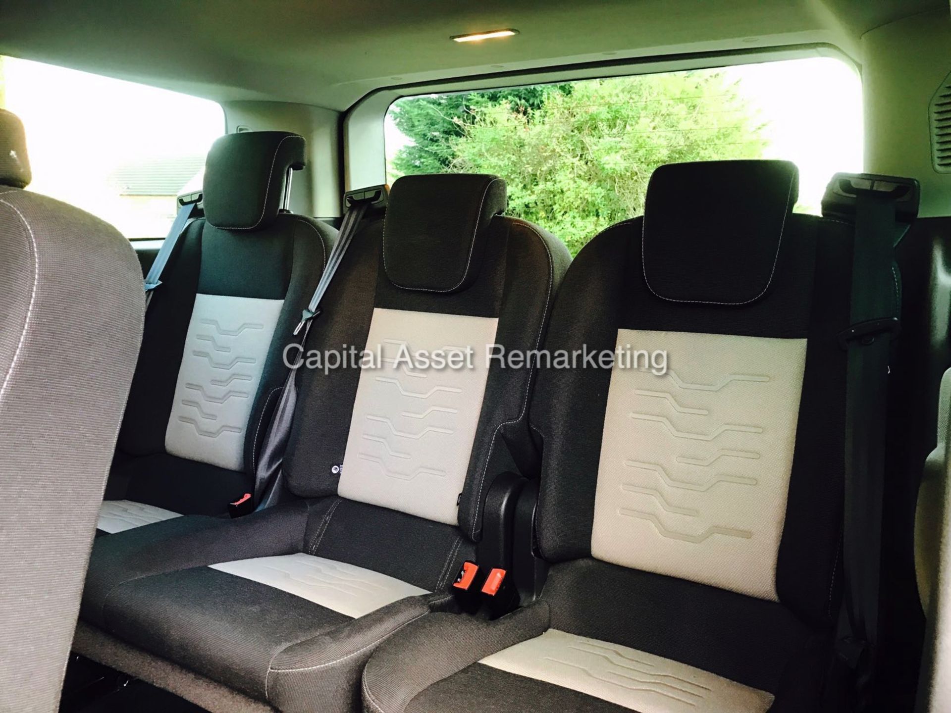 (ON SALE) FORD TOURNEO "CUSTOM" TITANIUM -15 REG -8 SEATS- BLACK EDITION -MASSIVE SPEC -FULLY LOADED - Image 19 of 30