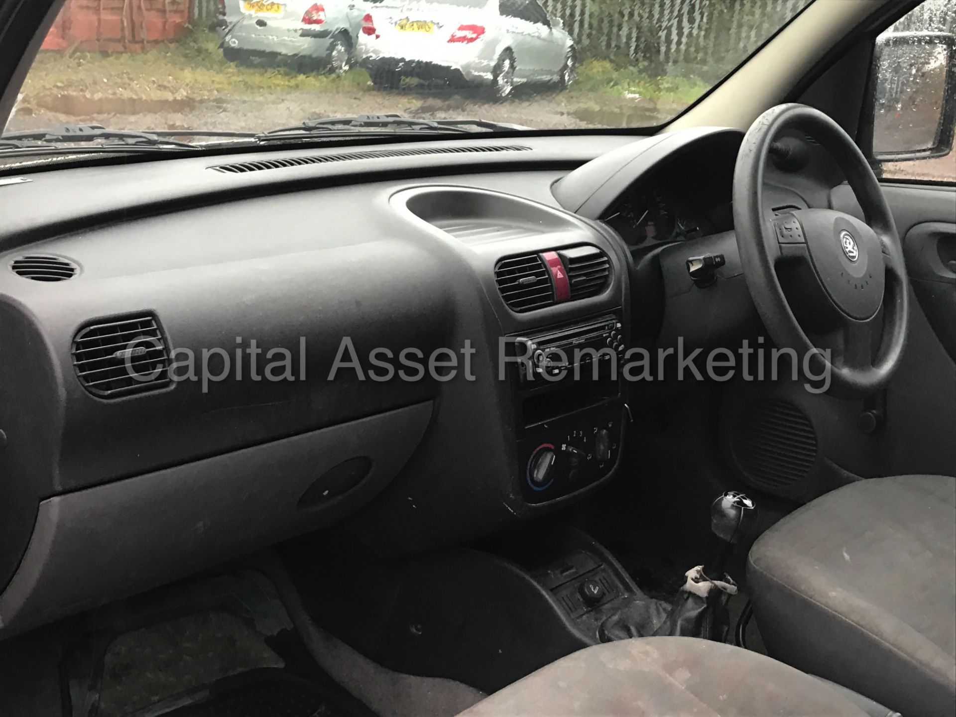 (On Sale) VAUXHALL COMBO 1700 (2004 - 04 REG) '1.7 DI - 5 SPEED' **LONG MOT** (NO VAT - SAVE 20%) - Image 14 of 17