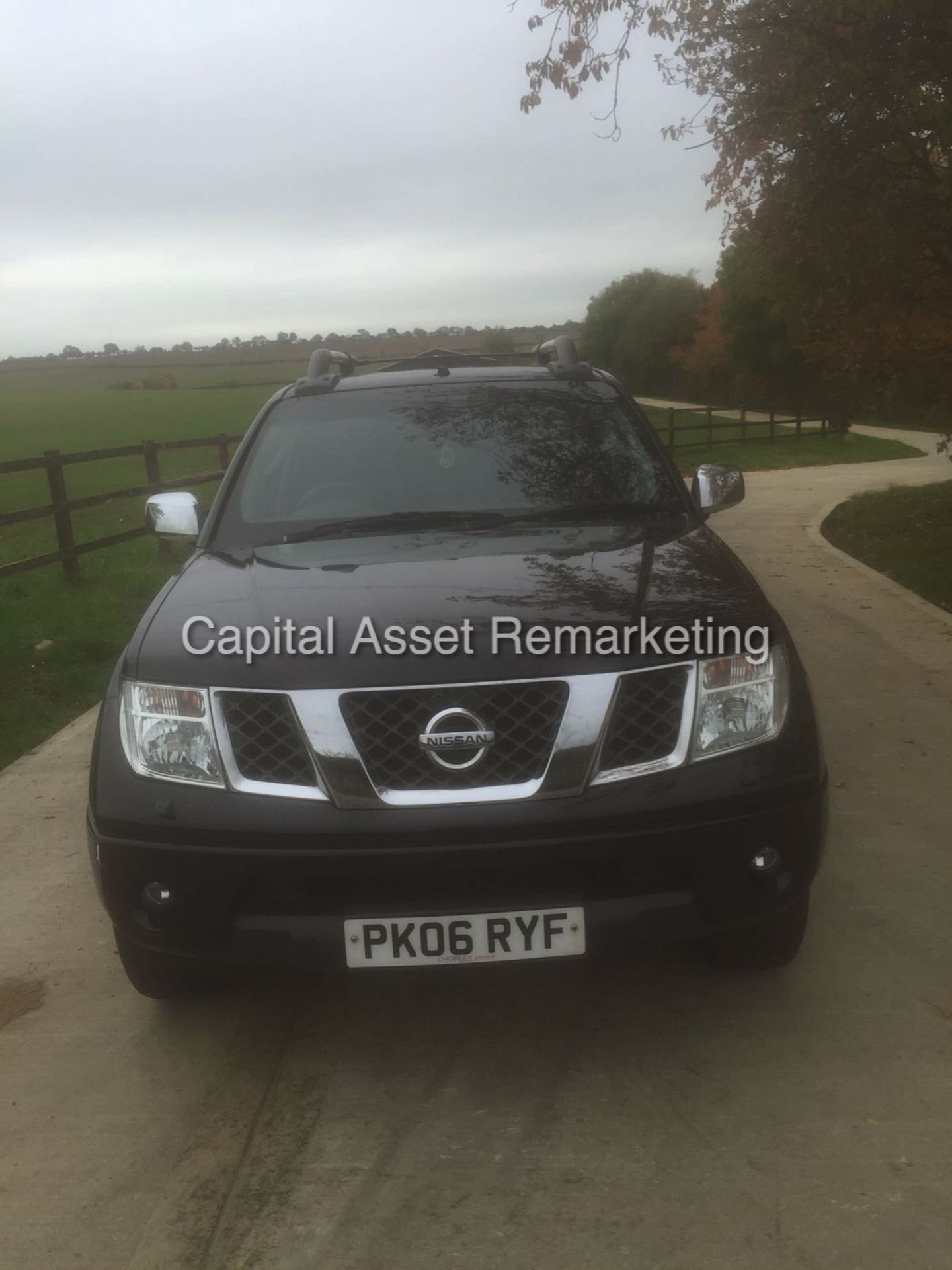 (On Sale)NISSAN NAVARA 2.5DCI "AVENTURA" D/CAB - LOW MILES - BLACK EDITION -SATNAV - LEATHER - Image 2 of 10