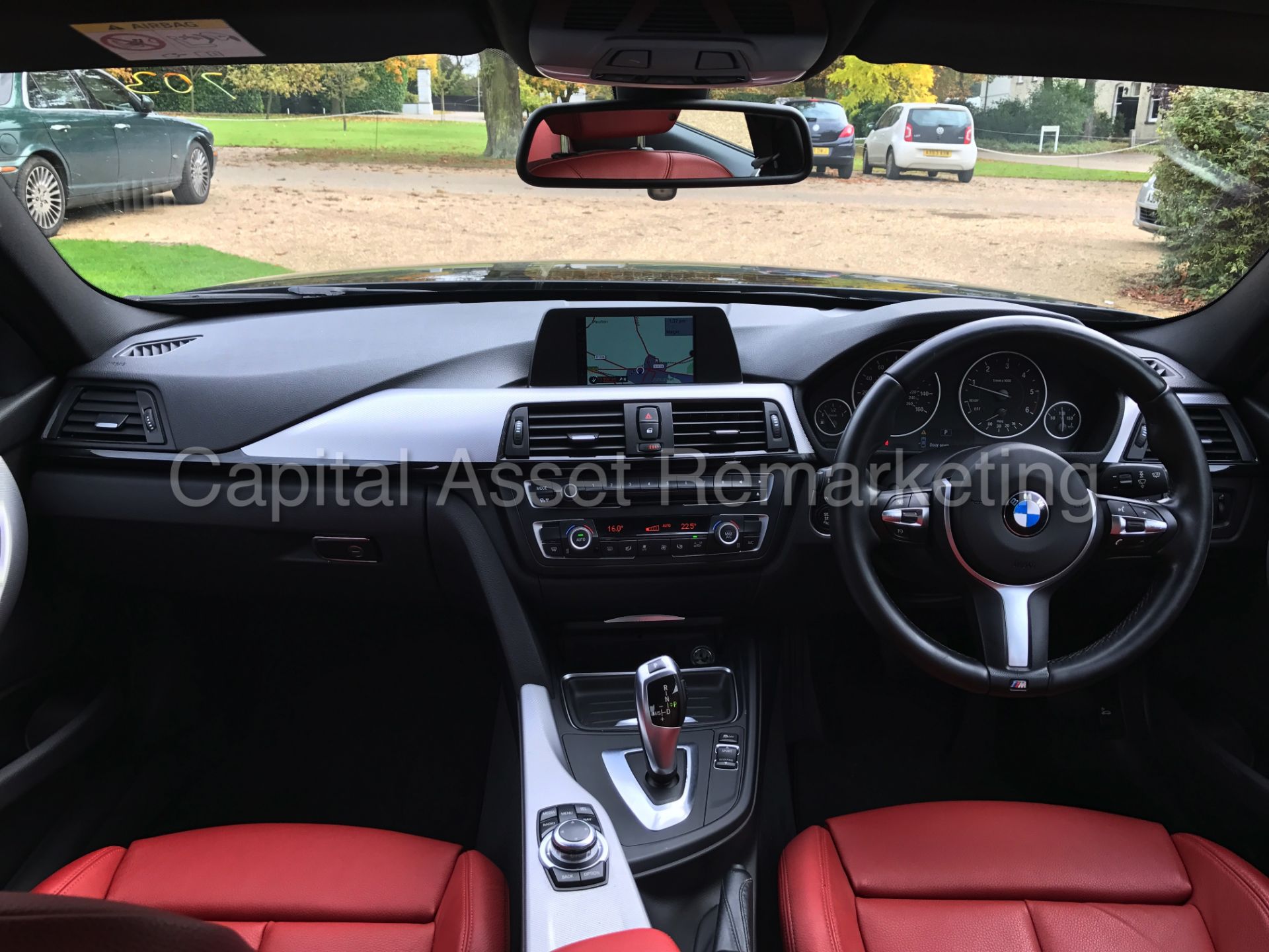 BMW 320D 'M SPORT' (2014 MODEL) '8 SPEED AUTO - LEATHER - SAT NAV' (1 OWNER FROM NEW - FULL HISTORY) - Image 26 of 28