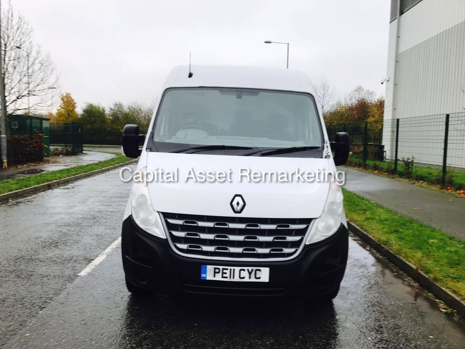 RENAULT MASTER 2.3DCI LWB (11 REG) 1 OWNER - NEW SHAPE - ELEC PACK - Image 2 of 12