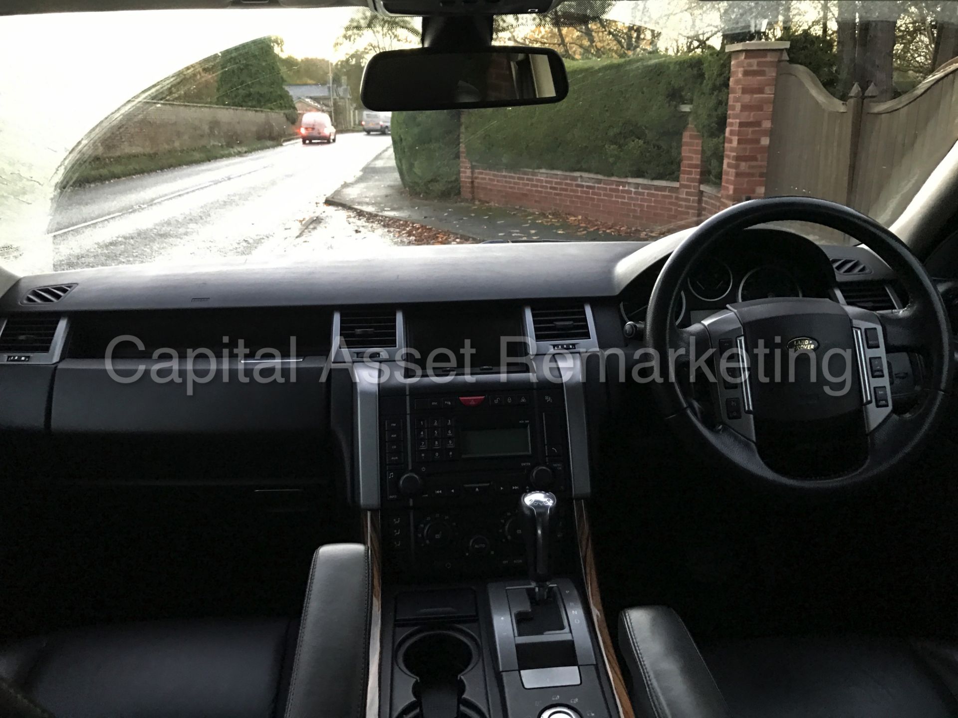 RANGE ROVER SPORT 'HSE' (2007) 'TDV8 - AUTO - LEATHER - SAT NAV - DVDs' *FULL HISTORY* (NO VAT) - Image 26 of 36