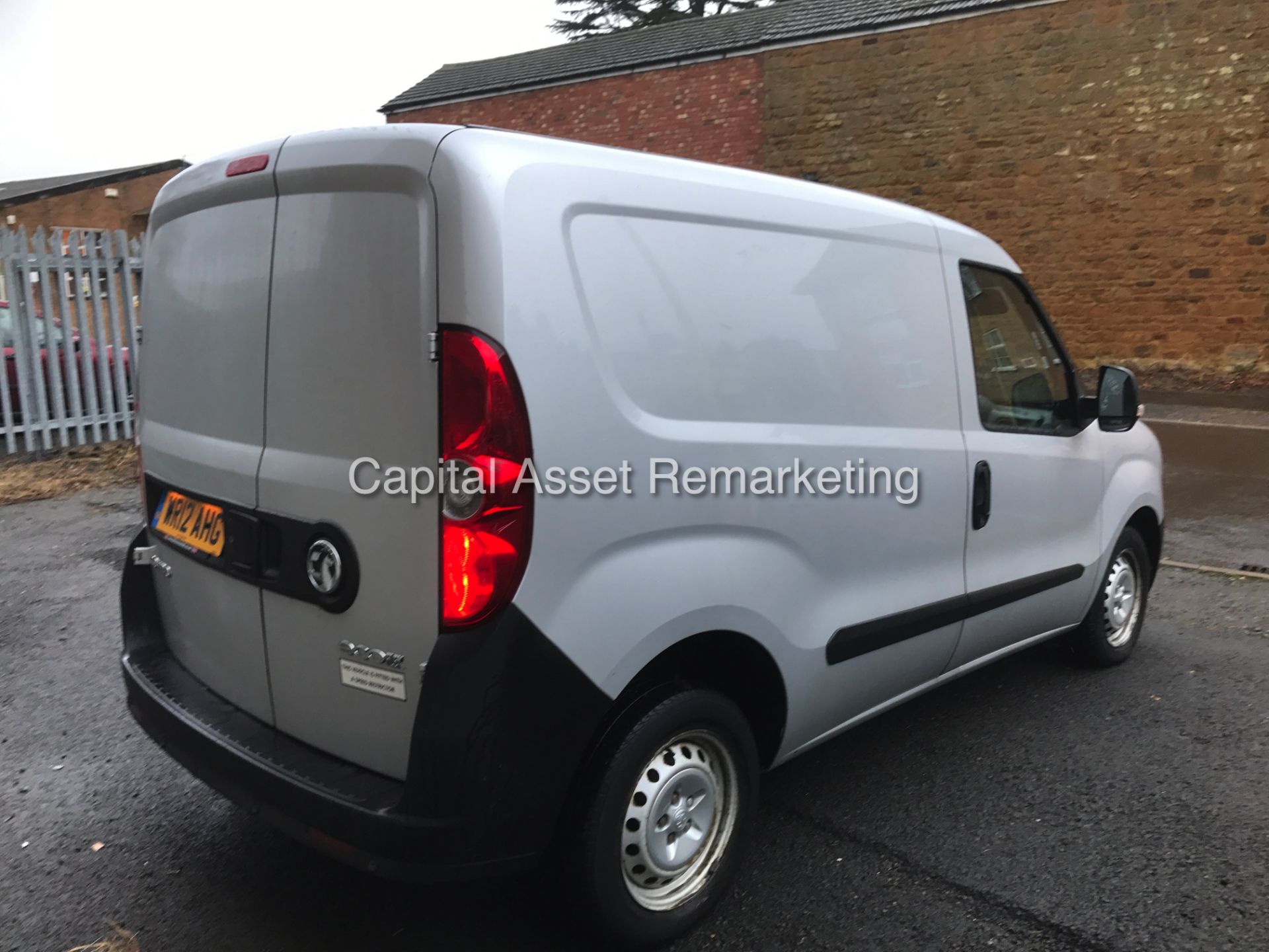 VAUXHALL COMBO 1.3CDTI ECO-FLEX (12 REG) NEW SHAPE - 1 OWNER - ELEC PACK - SIDE DOOR - LOW MILEAGE - Image 5 of 19