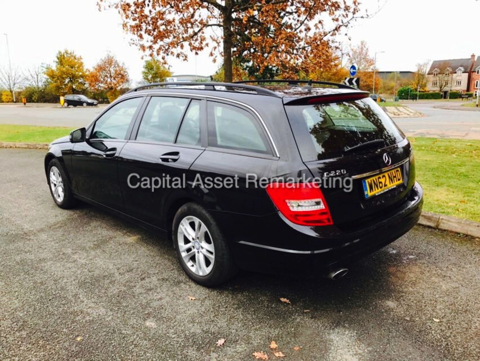 MERCEDES C220CDI "SE EXECUTIVE" ESTATE - 1 OWNER - FSH - LEATHER -SAT NAV - MASSIVE SPEC- 2013 MODEL - Image 6 of 21