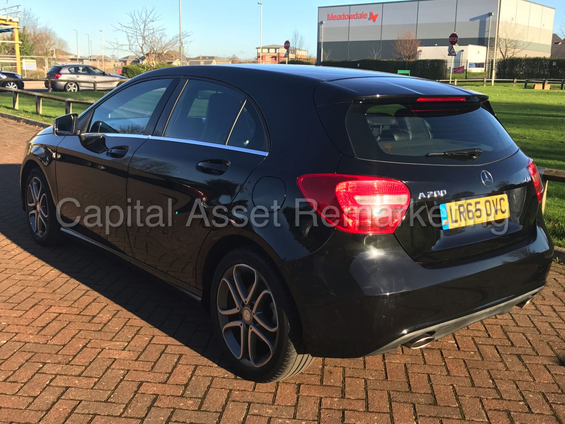(ON SALE) MERCEDES A200CDI 'SPORT EDITION' (2016 MODEL) '7G AUTO -STOP / START -SAT NAV'FULLY LOADED - Image 3 of 27