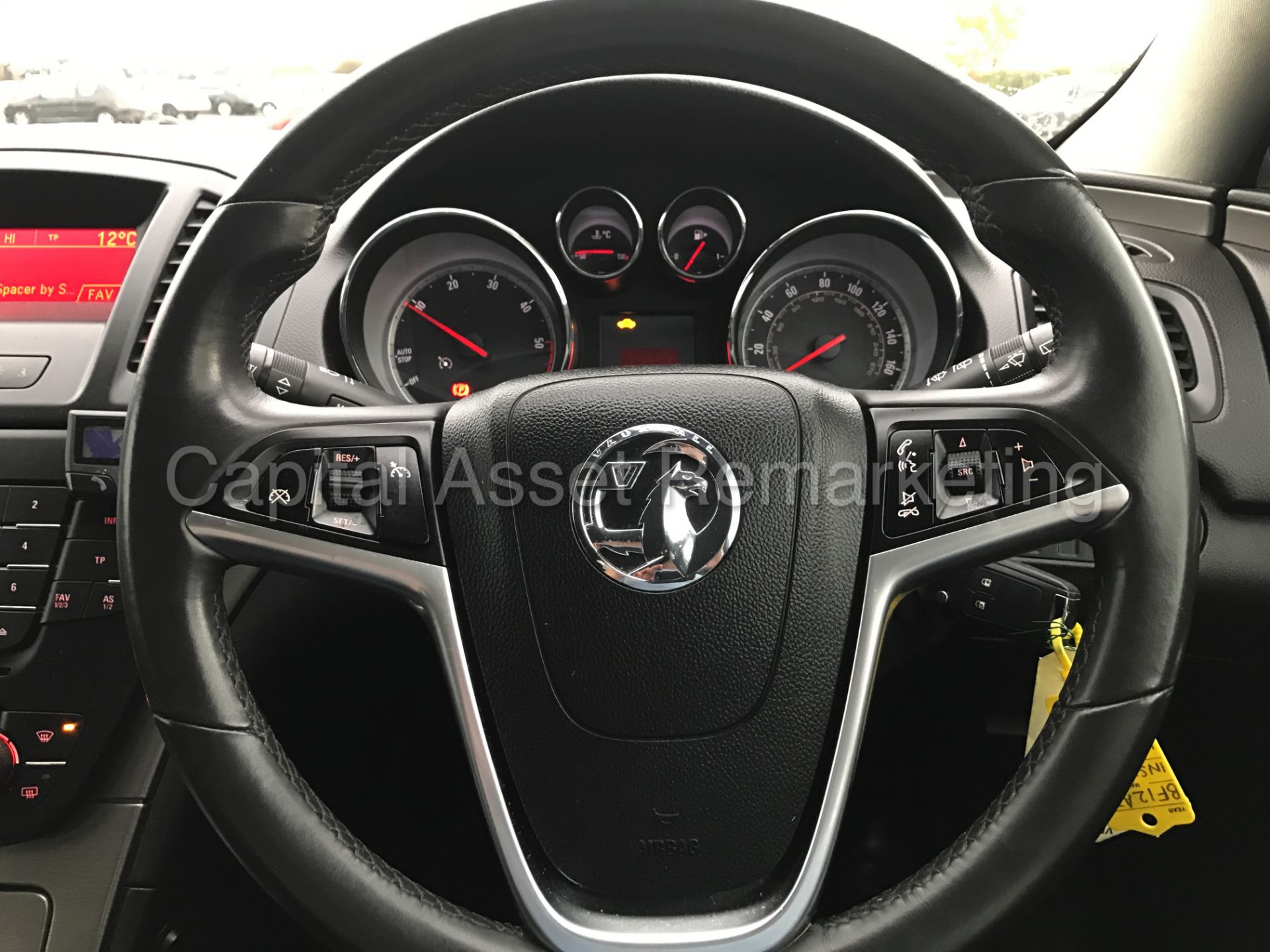 VAUXHALL INSIGNIA 'EXCLUSIVE' (2012) '2.0 CDTI - 6 SPEED - STOP/START - AIR CON' *1 FORMER KEEPER* - Image 26 of 26