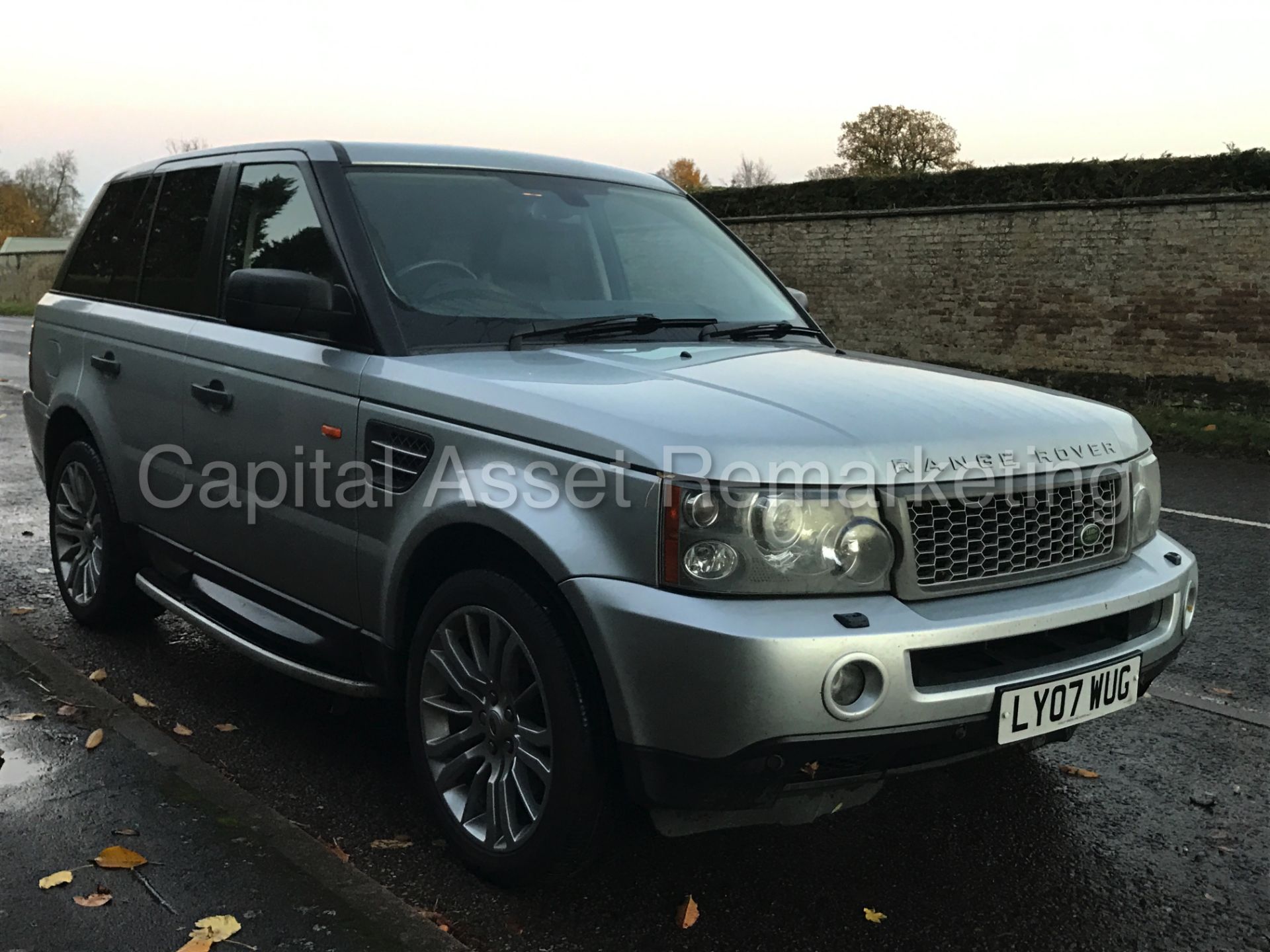 RANGE ROVER SPORT 'HSE' (2007) 'TDV8 - AUTO - LEATHER - SAT NAV - DVDs' *FULL HISTORY* (NO VAT) - Image 3 of 36