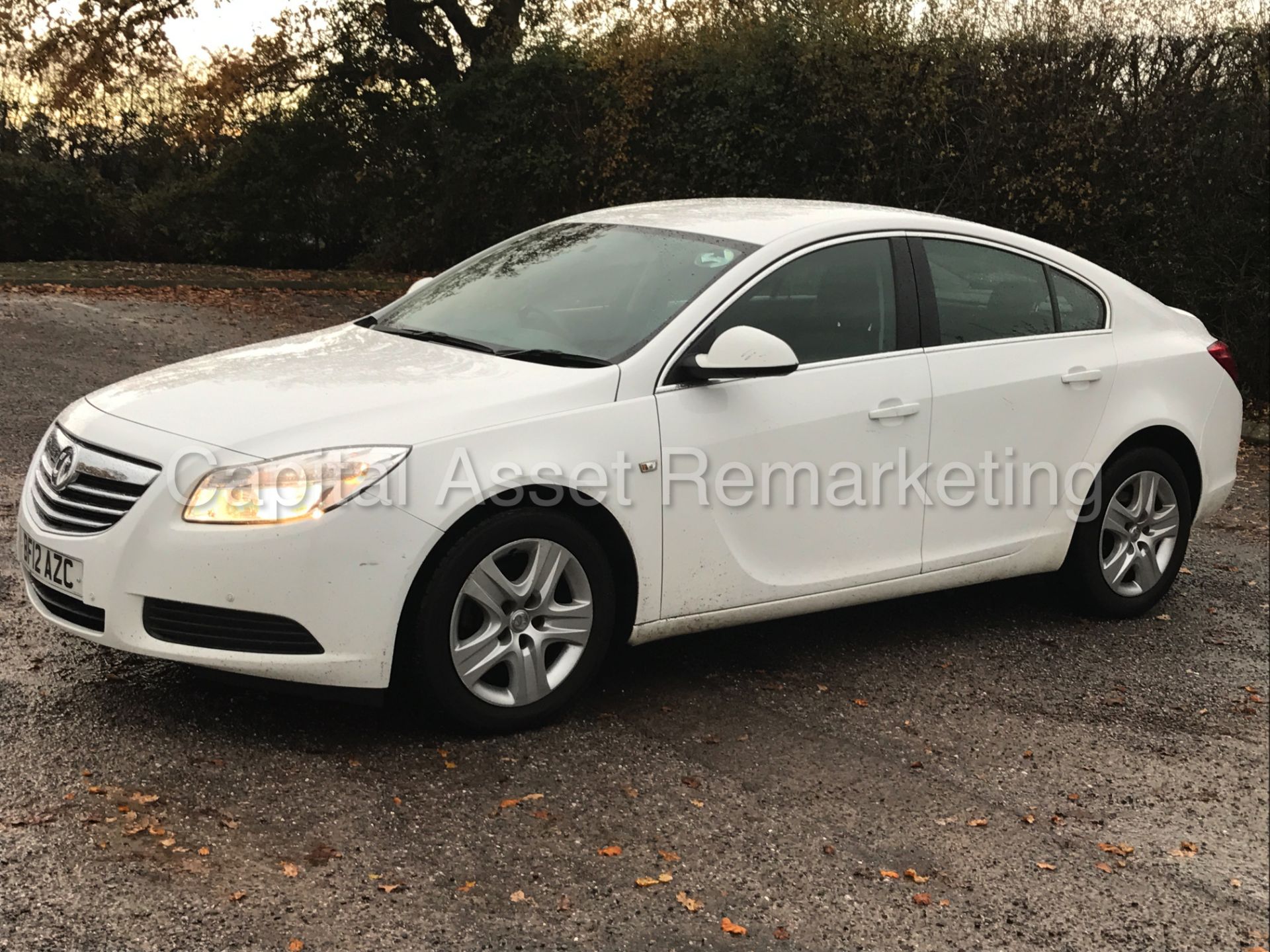 VAUXHALL INSIGNIA 'EXCLUSIVE' (2012) '2.0 CDTI - 6 SPEED - STOP/START - AIR CON' *1 FORMER KEEPER*