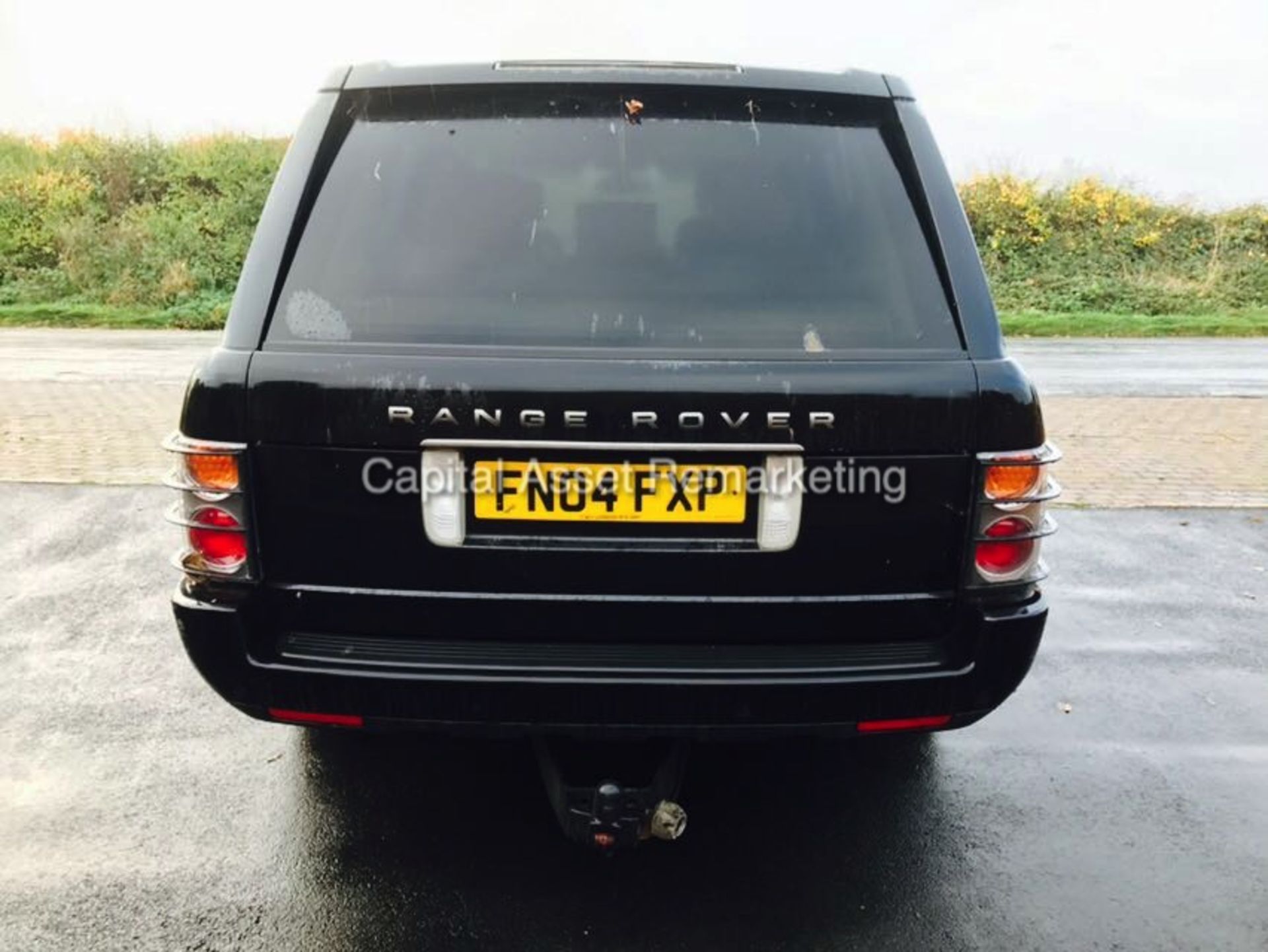 ON SALE RANGE ROVER "VOGUE" 3.0TD6 "BLACK" AUTO (04 REG) FULLY LOADED - LEATHER -SAT NAV SCREEN - TV - Image 5 of 20