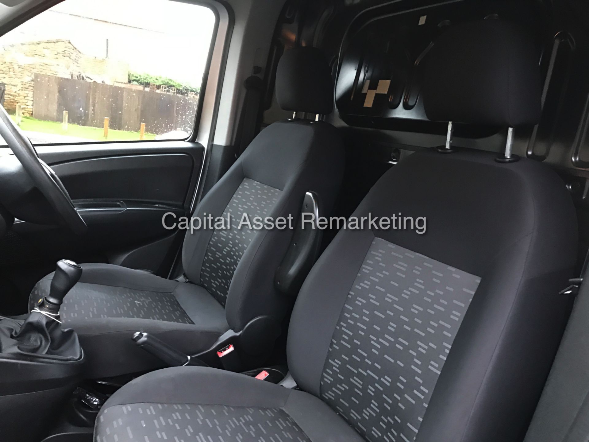 VAUXHALL COMBO 1.3CDTI ECO-FLEX (12 REG) NEW SHAPE - 1 OWNER - ELEC PACK - SIDE DOOR - LOW MILEAGE - Image 15 of 19