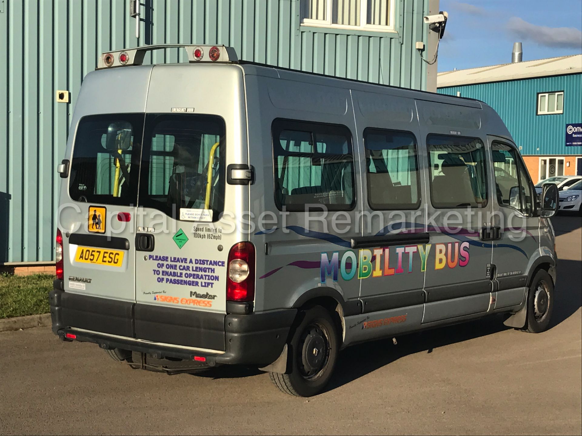 (On Sale) RENAULT MASTER '12 SEATER BUS' (2008 MODEL) 'AUTO - COACH INTERIOR - CHAIR LIFT' (NO VAT) - Image 8 of 29