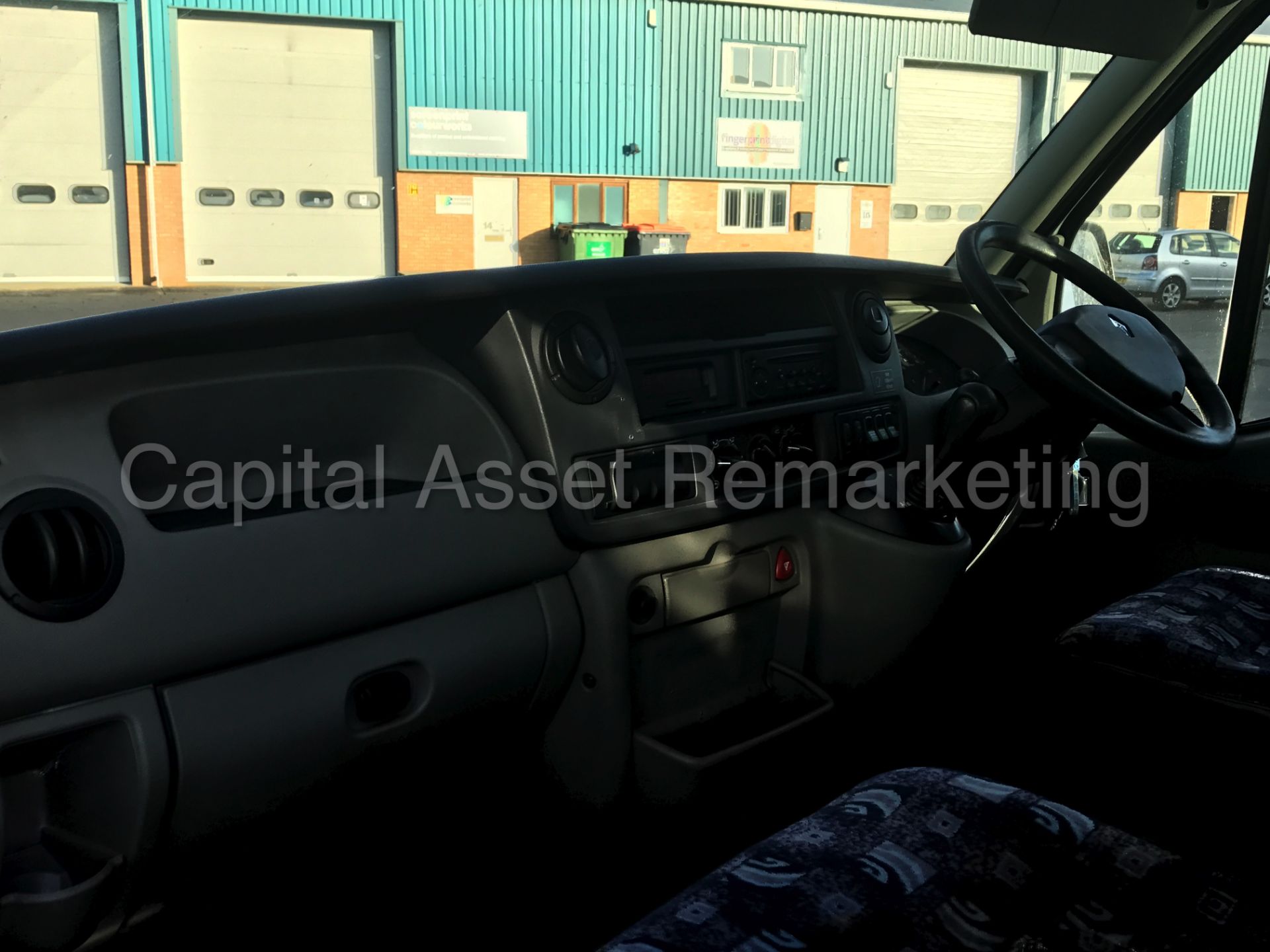 (On Sale) RENAULT MASTER '12 SEATER BUS' (2008 MODEL) 'AUTO - COACH INTERIOR - CHAIR LIFT' (NO VAT) - Image 22 of 29