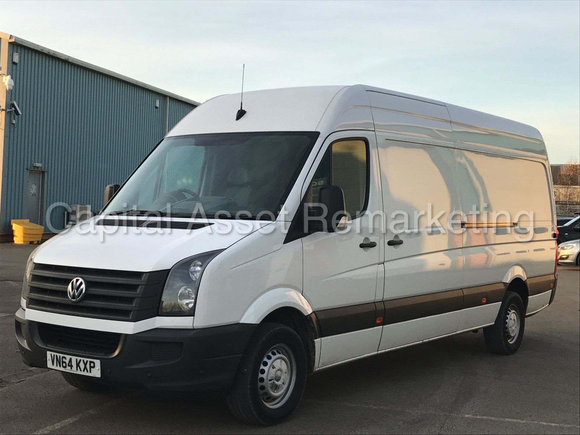 VOLKSWAGEN CRAFTER CR35 'LWB HI-ROOF' (2015 MODEL) '2.0 TDI - 163 PS - 6 SPEED' (1 COMPANY OWNER) - Image 4 of 23