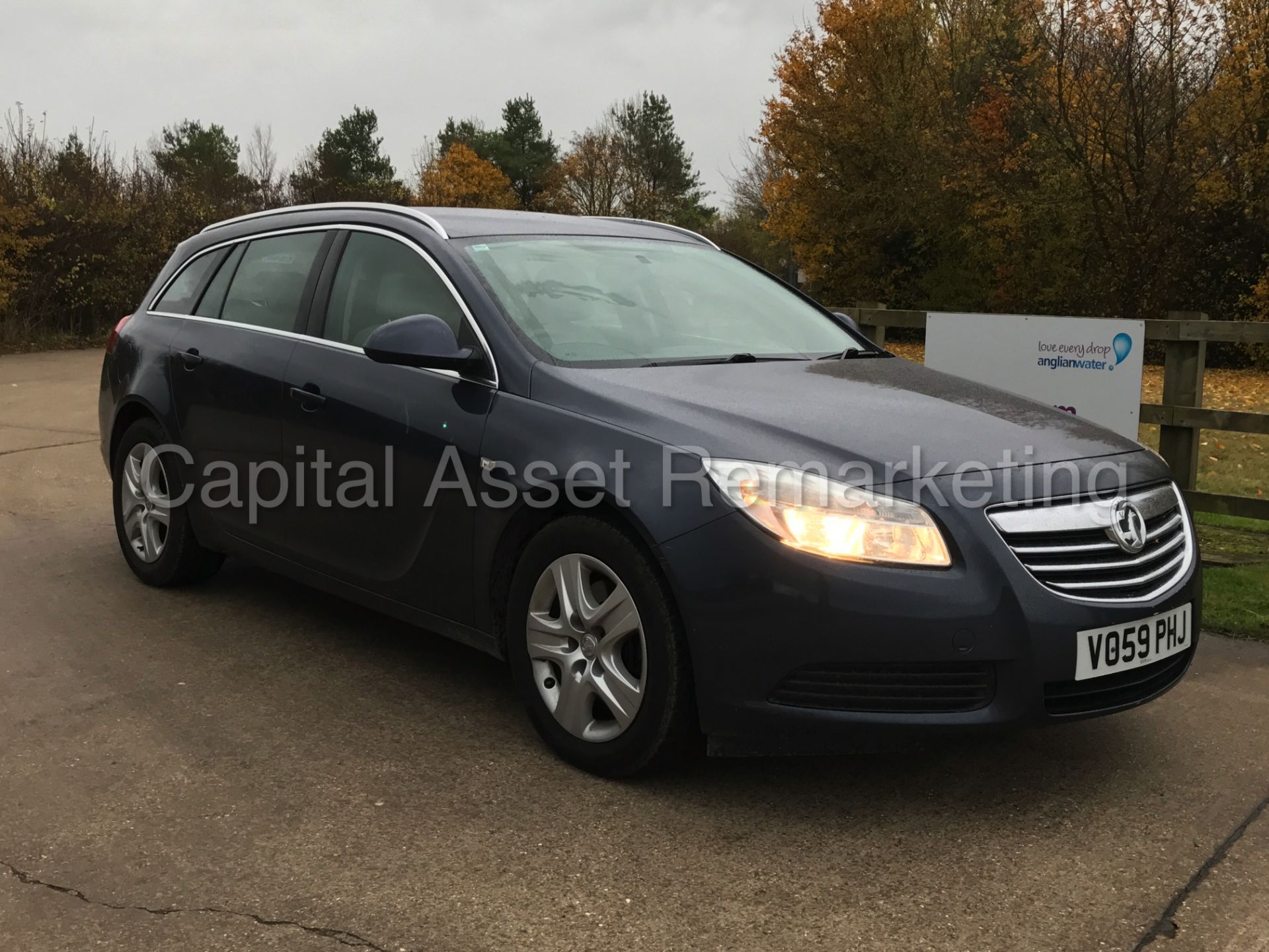 VAUXHALL INSIGNIA 'EXCLUSIVE' 5 DOOR - ESTATE (2010 MODEL) '2.0 CDTI - 160 PS - 6 SPEED' (NO VAT)