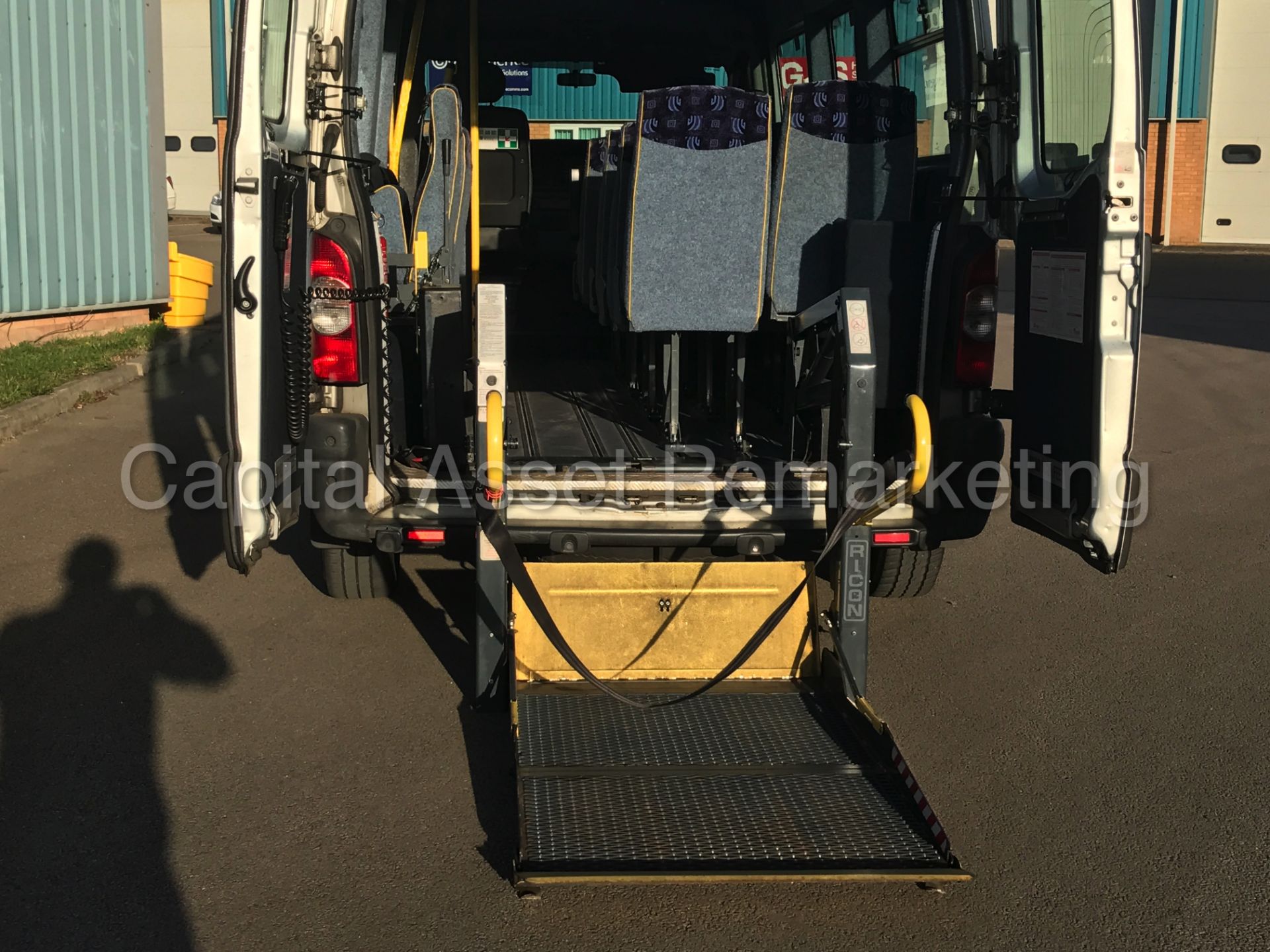 (On Sale) RENAULT MASTER '12 SEATER BUS' (2008 MODEL) 'AUTO - COACH INTERIOR - CHAIR LIFT' (NO VAT) - Image 15 of 29