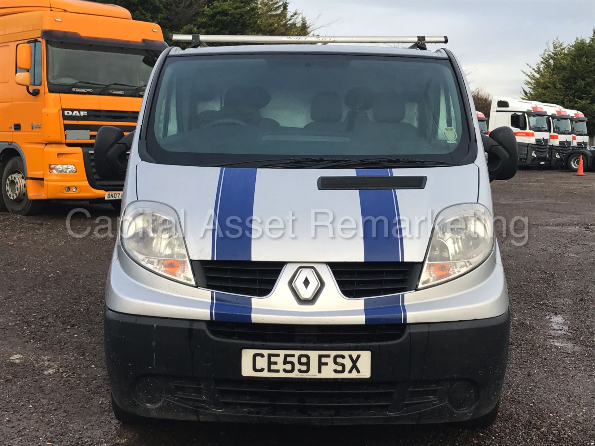 RENAULT TRAFIC LL29 DCI 115 (2010 MODEL) '2.0 DCI - 115 PS - 6 SPEED - LWB' **AIR CON** - Image 3 of 20
