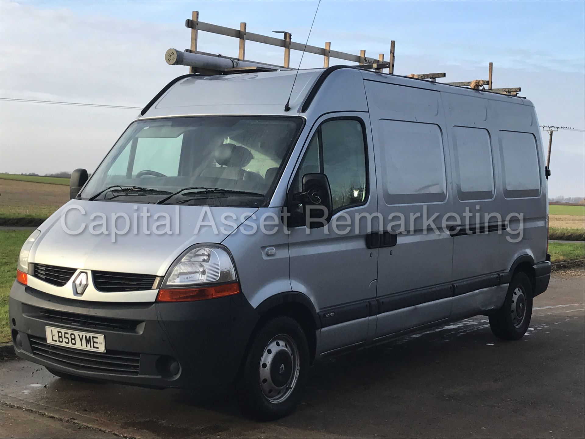 RENAULT MASTER 'LWB HI-ROOF' (2009 MODEL) '2.5 DCI - 120 PS - 6 SPEED - AIR CON' **FULL MOT** - Image 4 of 20