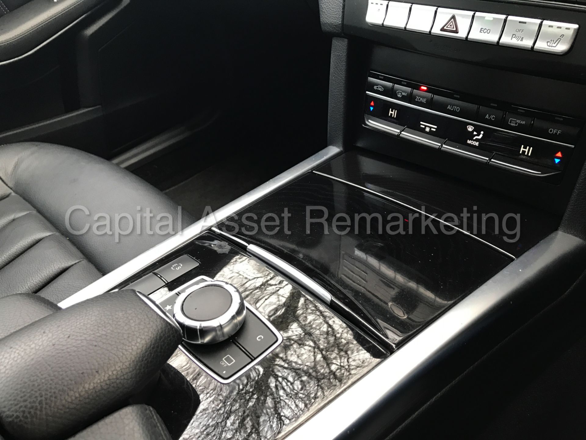 ON SALE MERCEDES-BENZ E220 CDI (2016 MODEL) 'SALOON - 7-G AUTO TIP-TRONIC - SAT NAV - LEATHER' * - Image 22 of 26