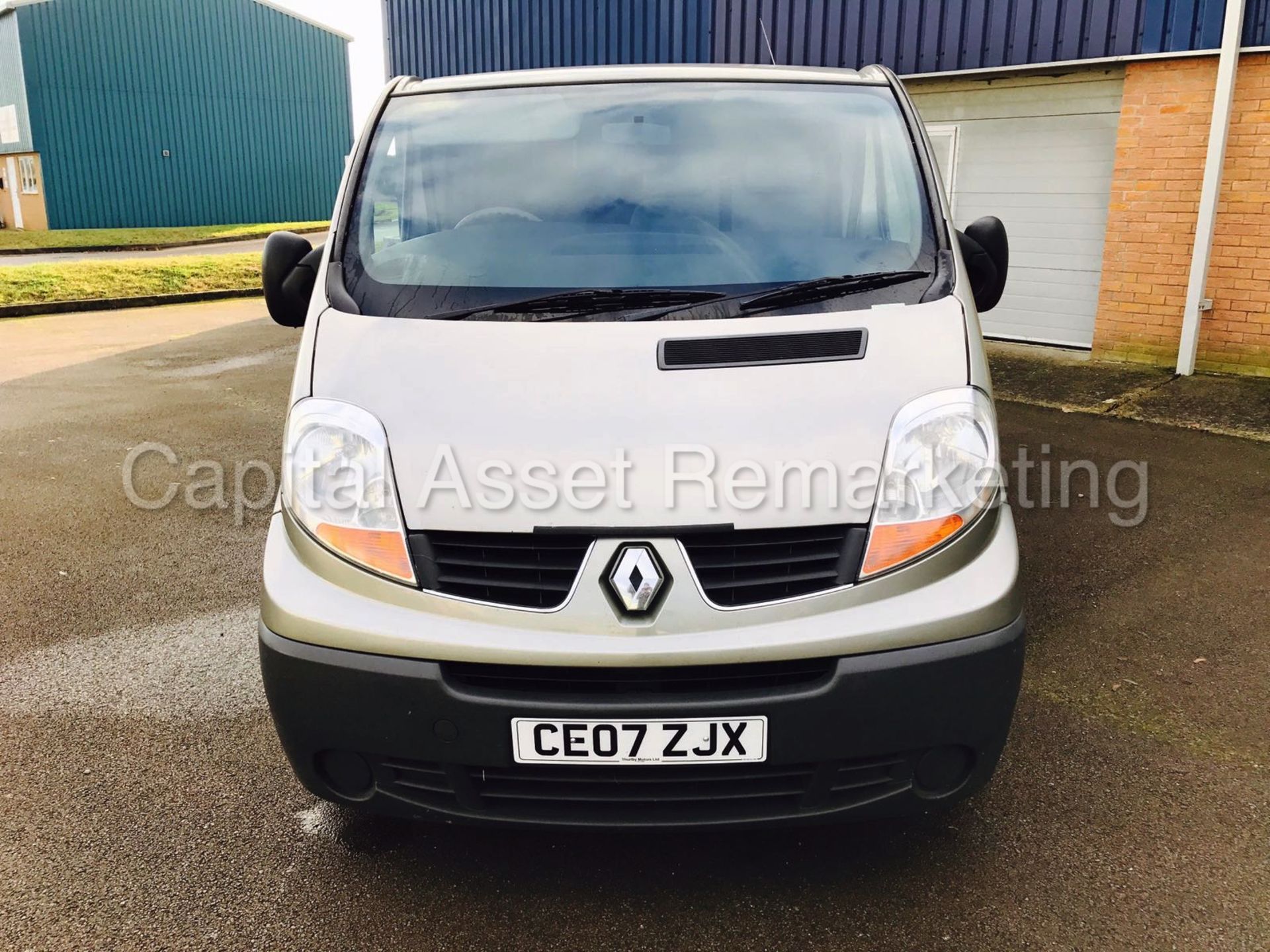 RENAULT TRAFIC SL29 '9 SEATER BUS' (2007) '1.9 DCI - 115 PS - 6 SPEED - A/C' (NO VAT - SAVE 20%) - Image 2 of 15