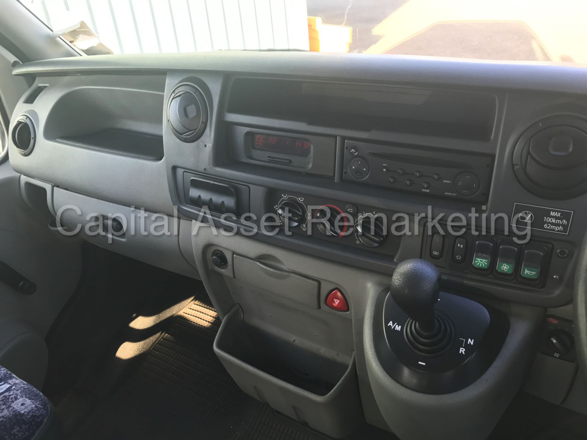 (On Sale) RENAULT MASTER '12 SEATER BUS' (2008 MODEL) 'AUTO - COACH INTERIOR - CHAIR LIFT' (NO VAT) - Image 27 of 29