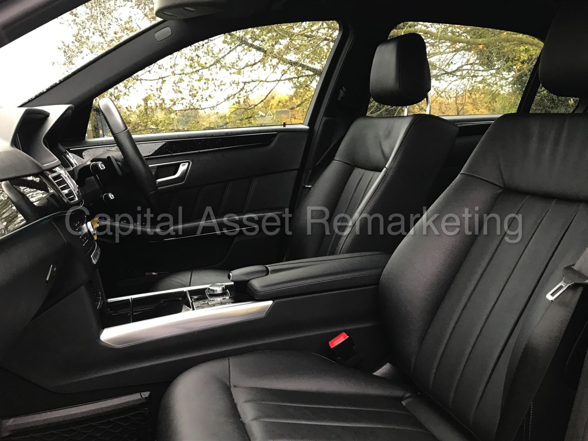 ON SALE MERCEDES-BENZ E220 CDI (2016 MODEL) 'SALOON - 7-G AUTO TIP-TRONIC - SAT NAV - LEATHER' * - Image 20 of 26