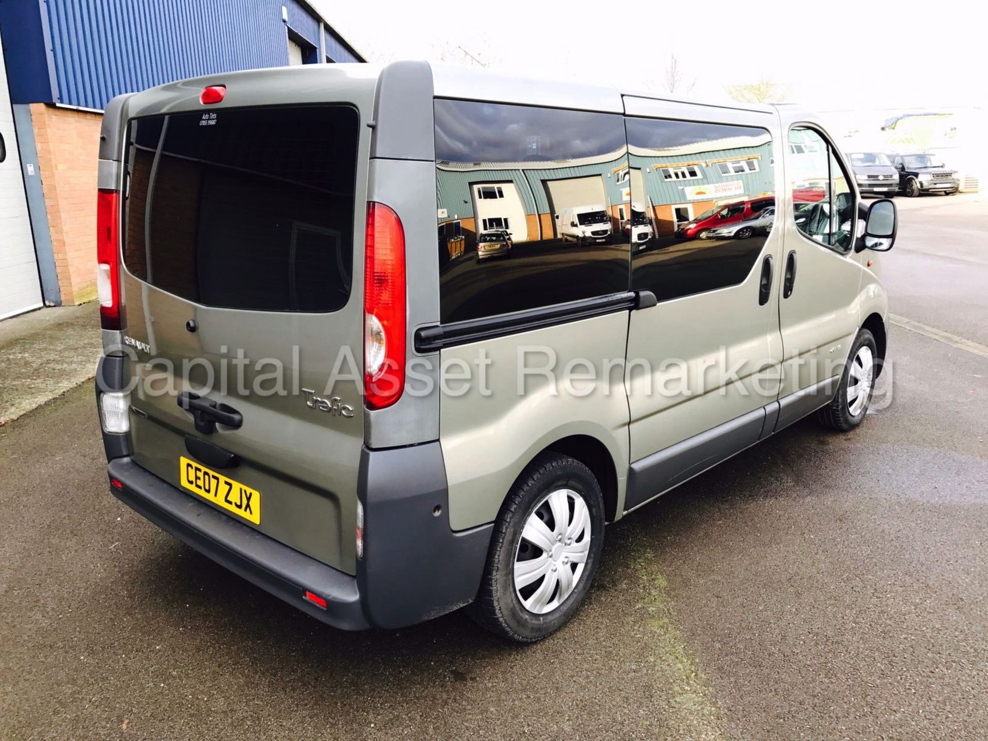 RENAULT TRAFIC SL29 '9 SEATER BUS' (2007) '1.9 DCI - 115 PS - 6 SPEED - A/C' (NO VAT - SAVE 20%) - Image 6 of 15