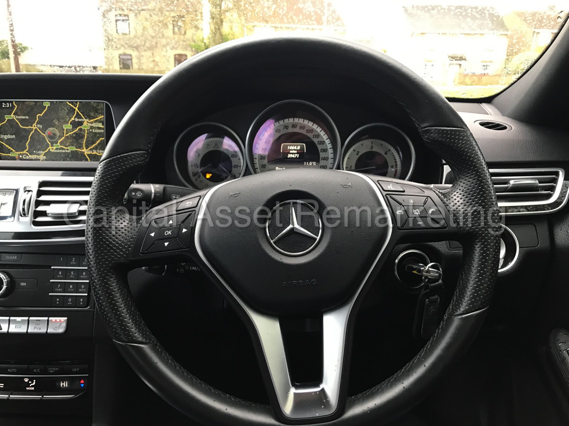 ON SALE MERCEDES-BENZ E220 CDI (2016 MODEL) 'SALOON - 7-G AUTO TIP-TRONIC - SAT NAV - LEATHER' * - Image 25 of 26