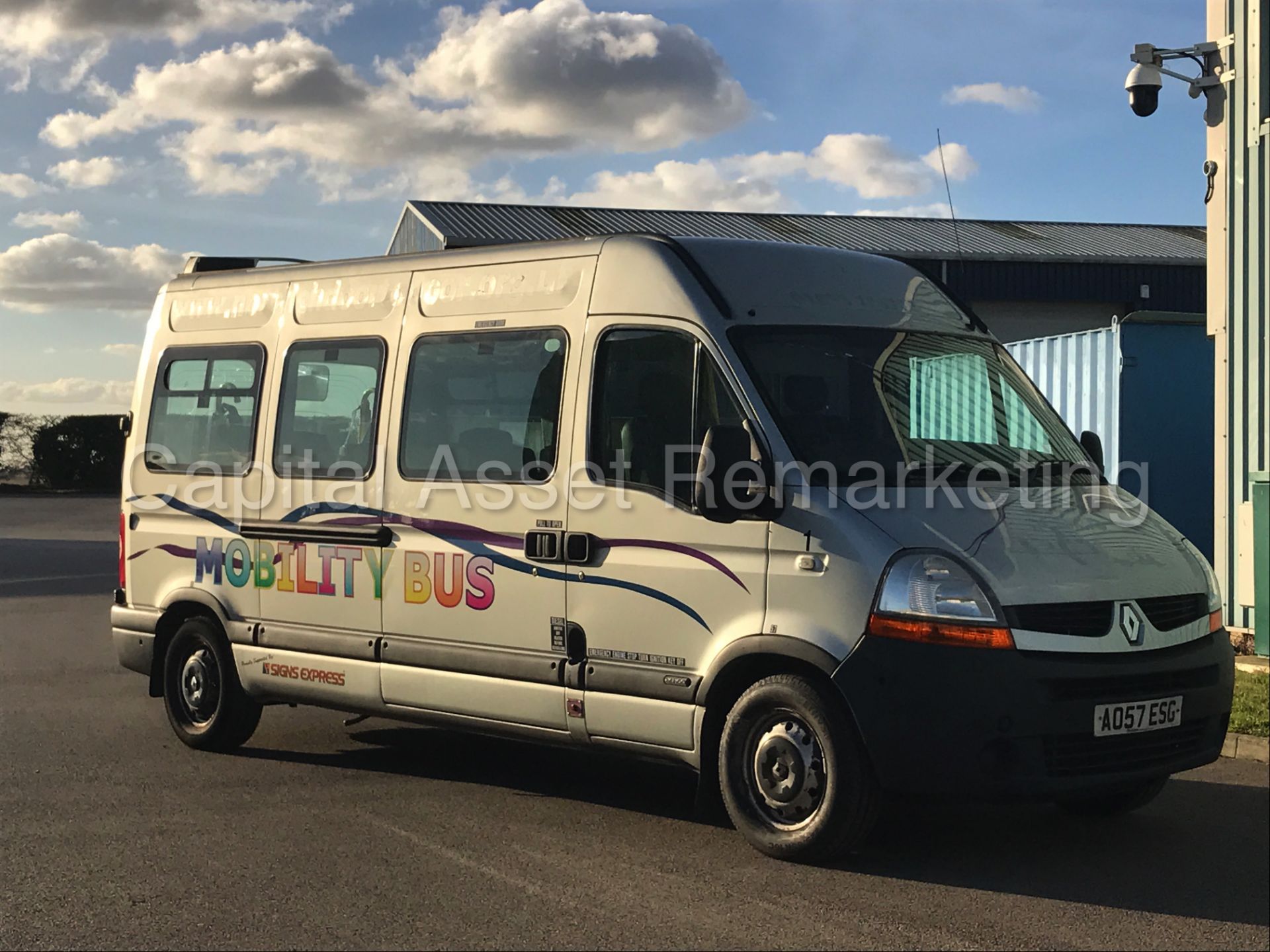 (On Sale) RENAULT MASTER '12 SEATER BUS' (2008 MODEL) 'AUTO - COACH INTERIOR - CHAIR LIFT' (NO VAT)