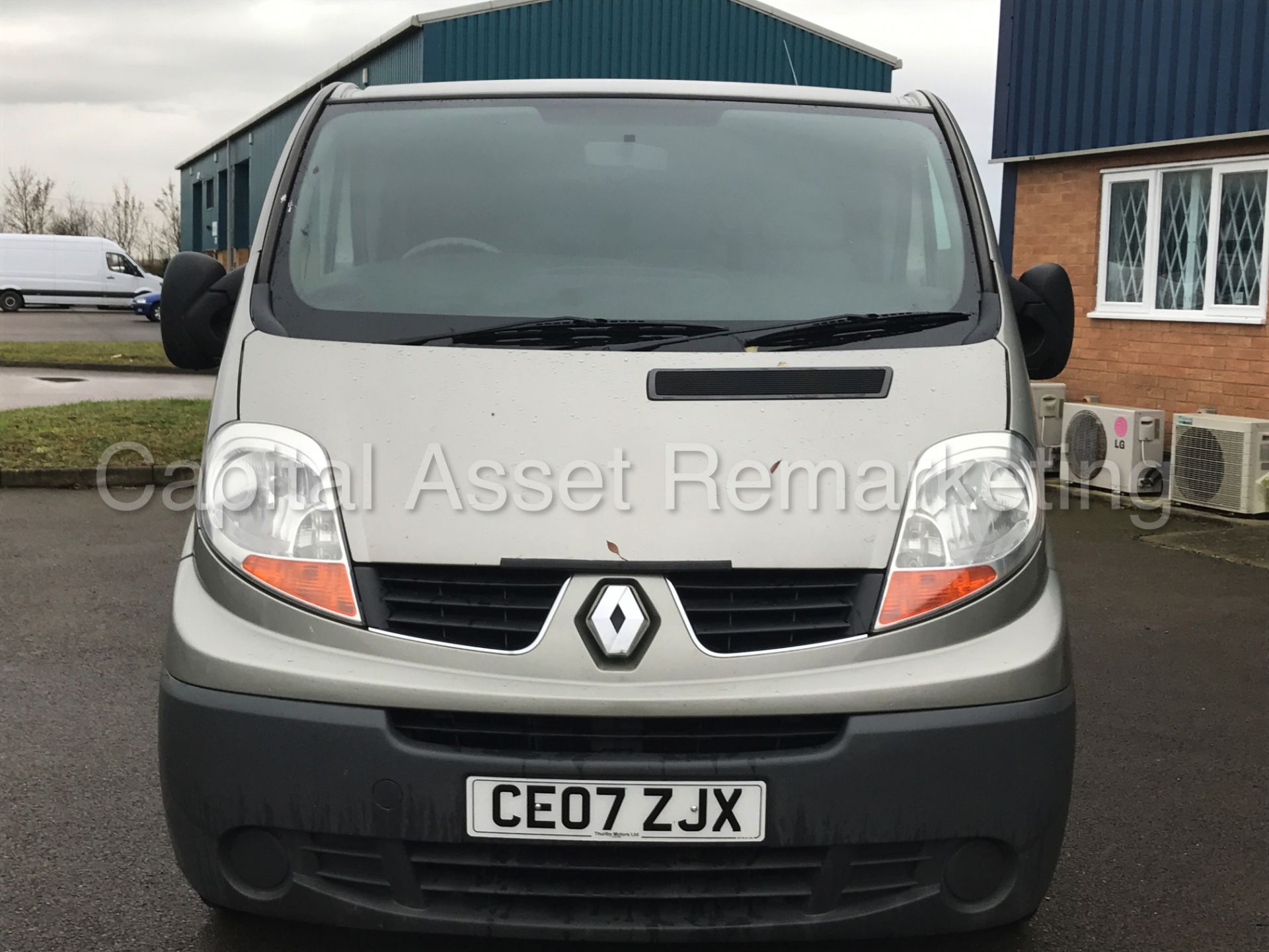 RENAULT TRAFIC SL29 '9 SEATER BUS' (2007) '1.9 DCI - 115 PS - 6 SPEED - A/C' (NO VAT - SAVE 20%) - Image 3 of 26