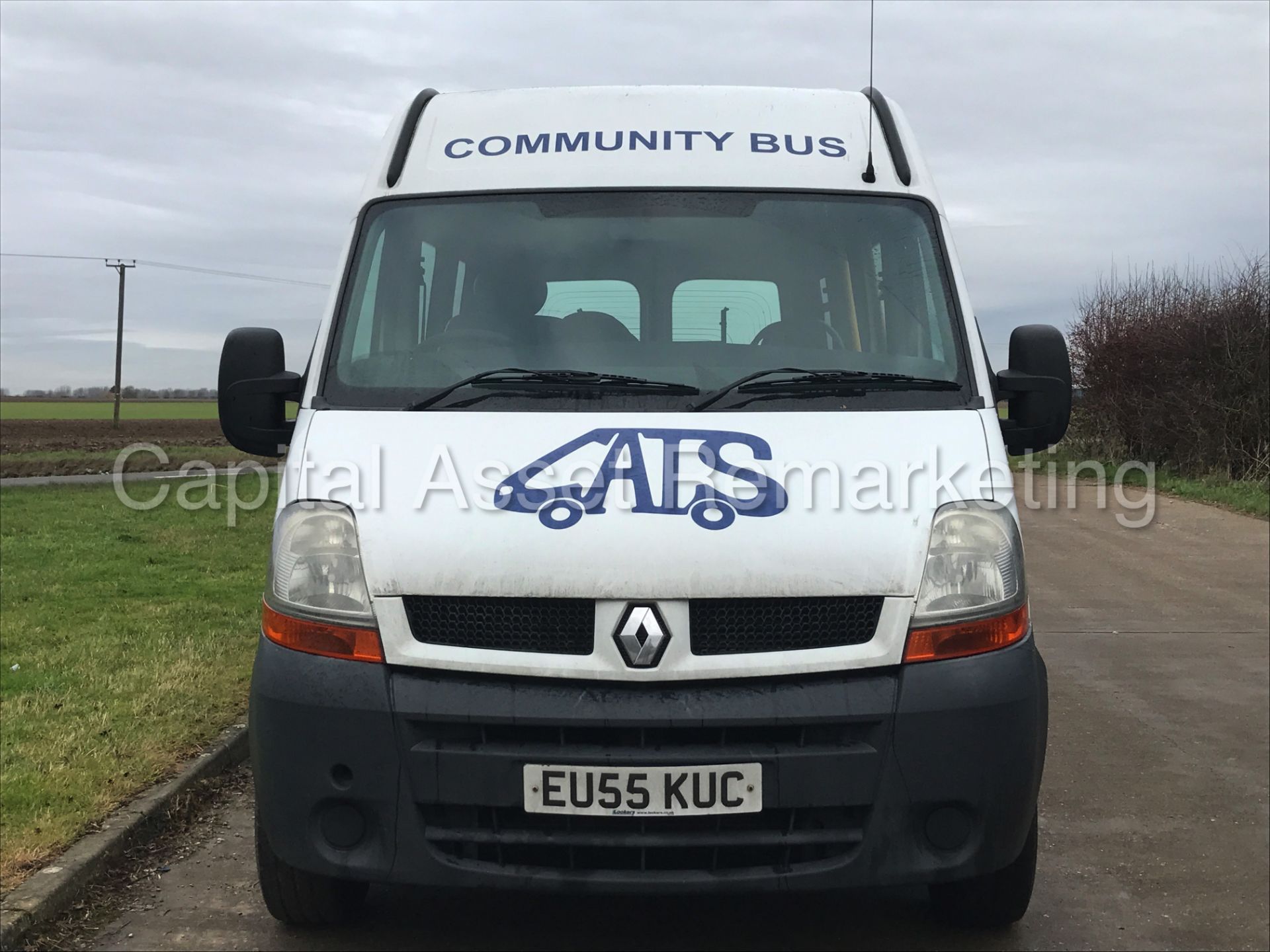 RENAULT MASTER '12 SEATER BUS' (2006 MODEL) '2.5Dci - 6 SPEED - FULLY ACCESSIBLE - WHEEL CHAIR LIFT' - Image 8 of 22