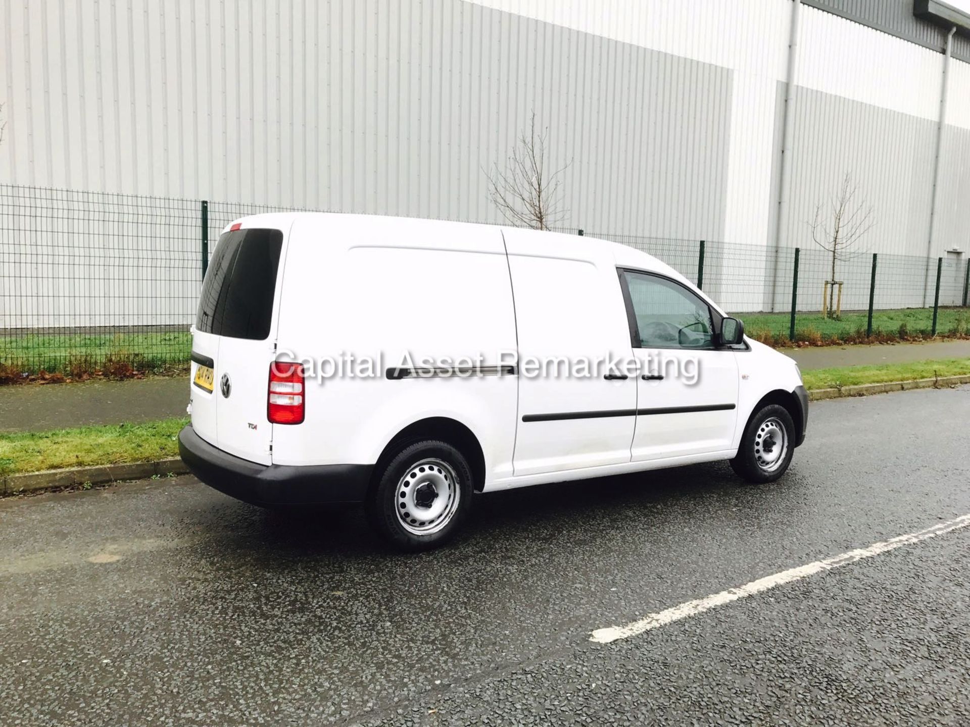 (On sale)VOLKSWAGEN CADDY "MAXI" 1.6TDI (102) 14 REG - 1 OWNER - FSH - LONG WHEEL BASE - GREAT SPEC - Image 6 of 13