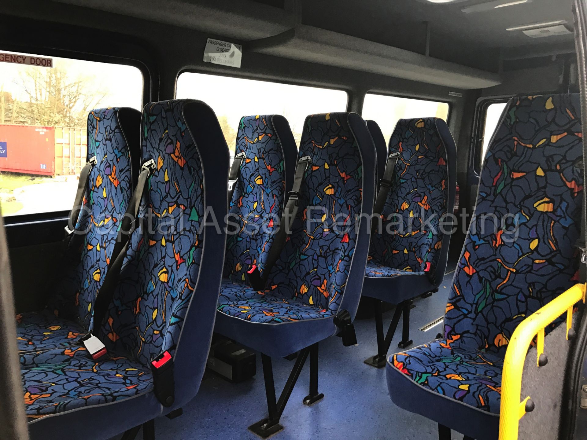 VW LT46 TDI 'LWB HI-ROOF' (2005) *16 SEATER BUS* 'COACH INTERIOR - TWIN SIDE DOORS' VERY LOW MILES - Image 16 of 24