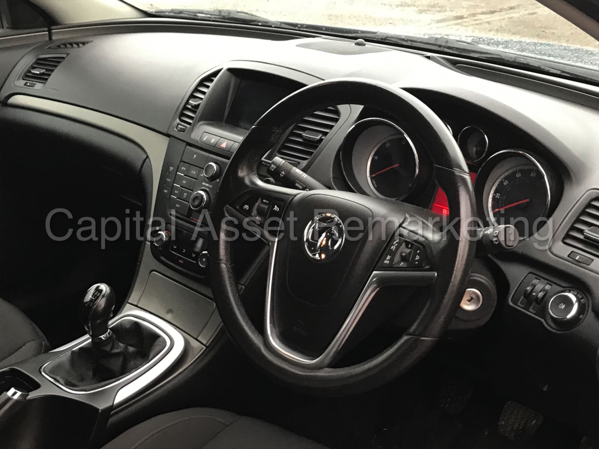 VAUXHALL INSIGNIA 'EXCLUSIVE NAV' ESTATE (2009) '2.0 CDTI - 6 SPEED - SAT NAV' (STAMPED SERVICE) - Image 24 of 25