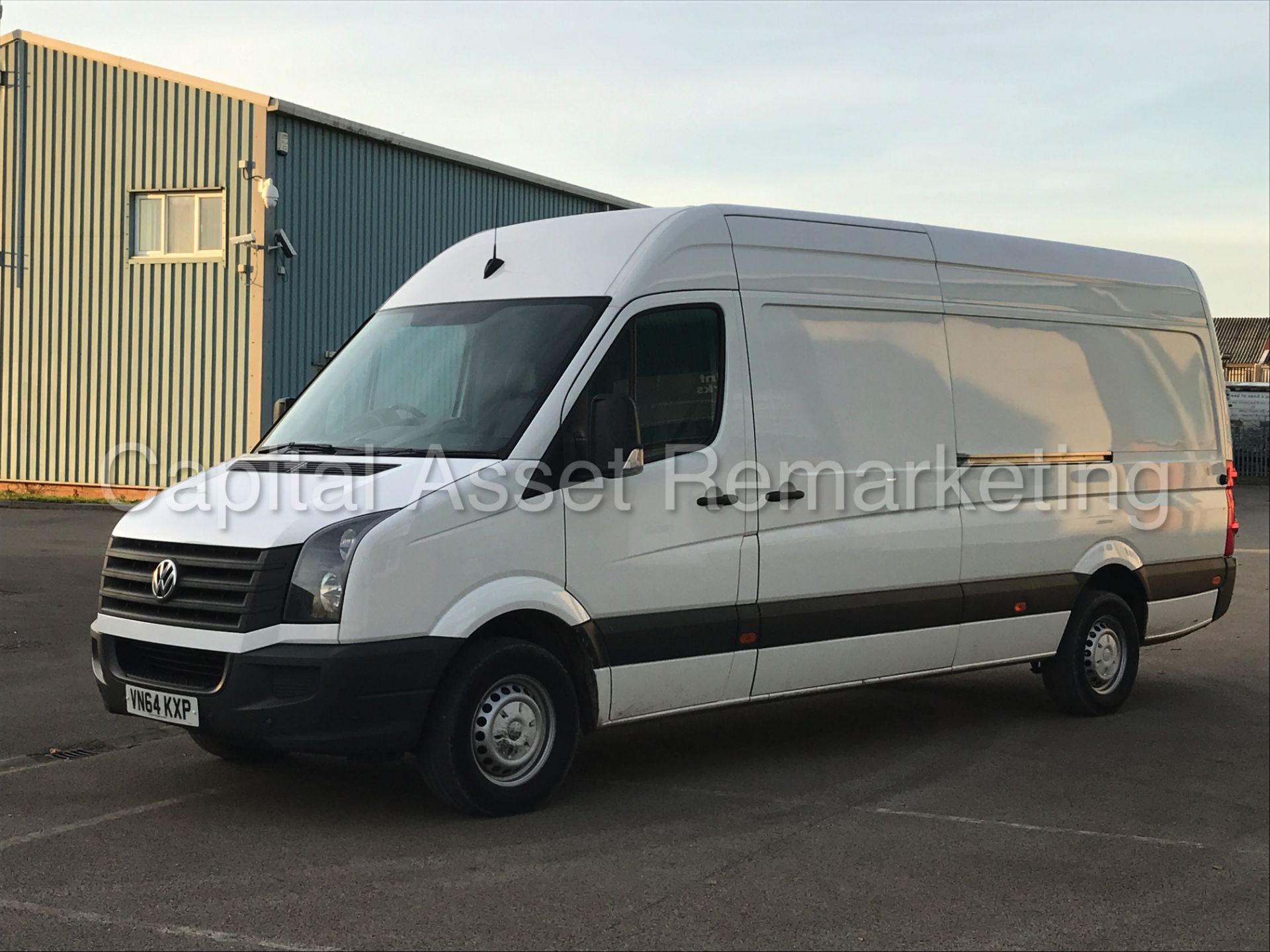 VOLKSWAGEN CRAFTER CR35 'LWB HI-ROOF' (2015 MODEL) '2.0 TDI - 163 PS - 6 SPEED' (1 COMPANY OWNER) - Image 5 of 23