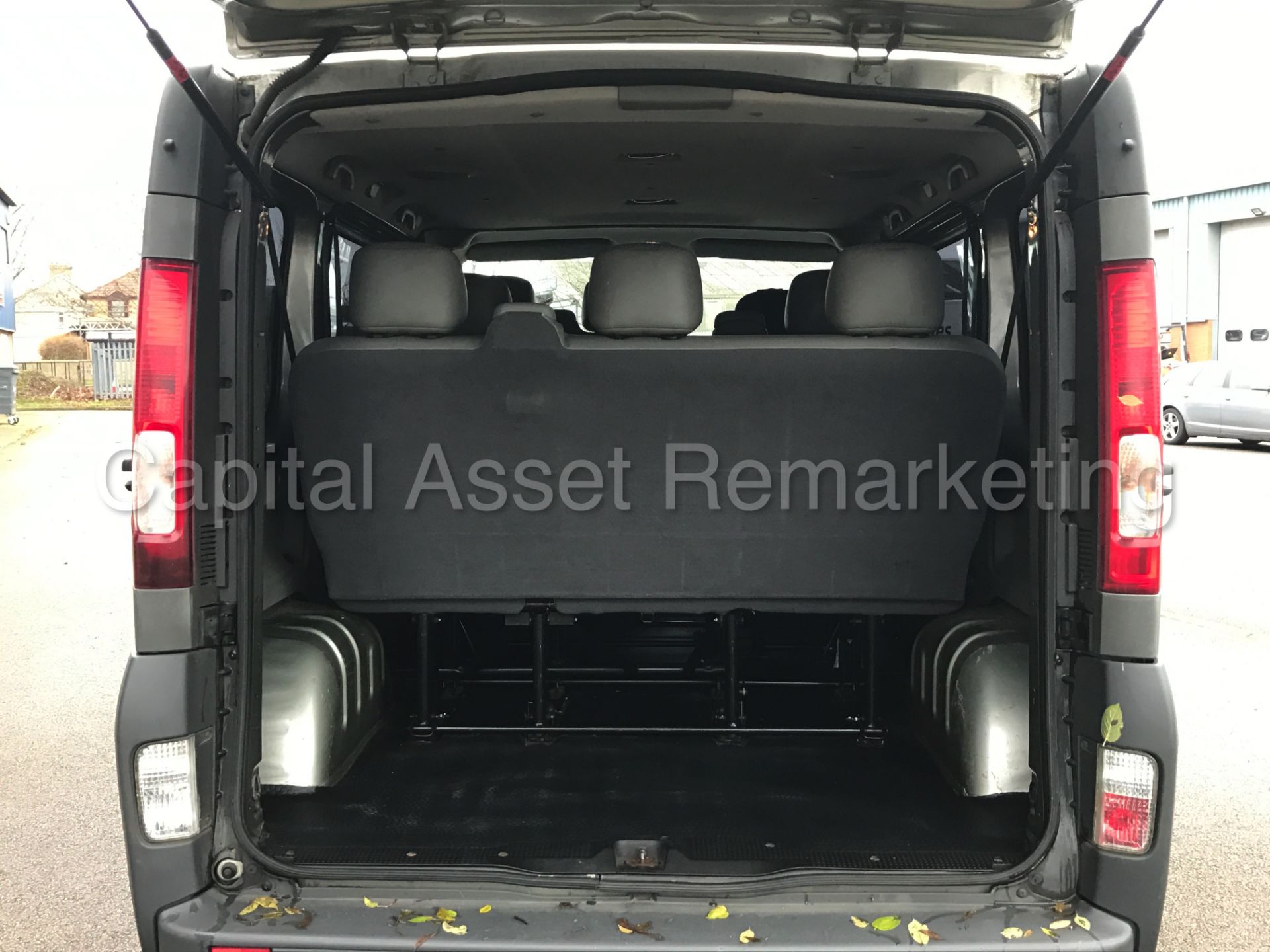 RENAULT TRAFIC SL29 '9 SEATER BUS' (2007) '1.9 DCI - 115 PS - 6 SPEED - A/C' (NO VAT - SAVE 20%) - Image 15 of 26