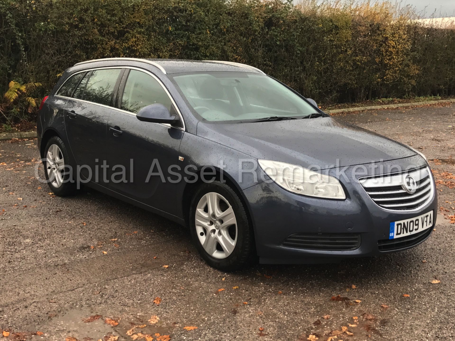 VAUXHALL INSIGNIA 'EXCLUSIVE NAV' ESTATE (2009) '2.0 CDTI - 6 SPEED - SAT NAV' (STAMPED SERVICE) - Image 7 of 25