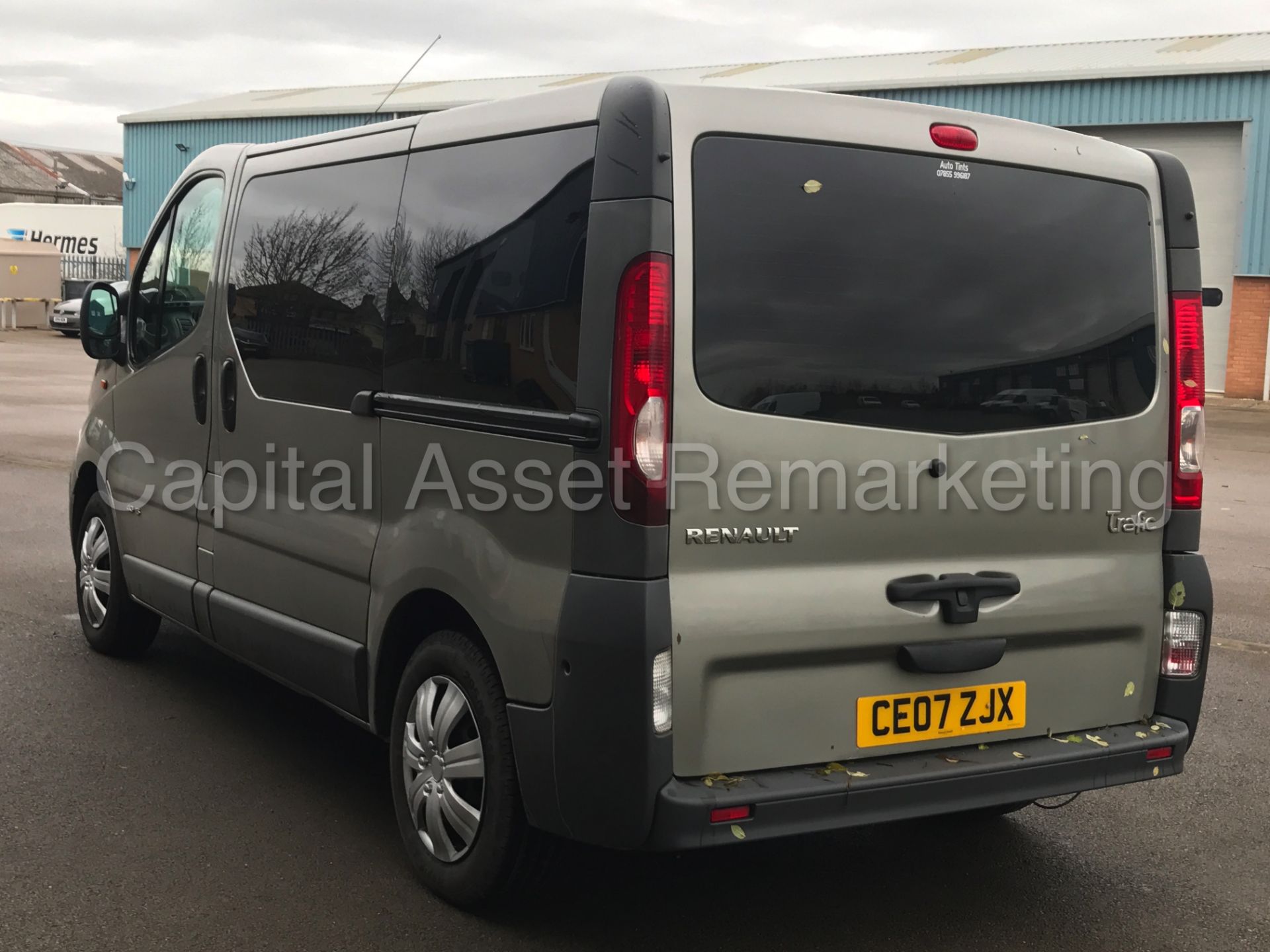 RENAULT TRAFIC SL29 '9 SEATER BUS' (2007) '1.9 DCI - 115 PS - 6 SPEED - A/C' (NO VAT - SAVE 20%) - Image 6 of 26