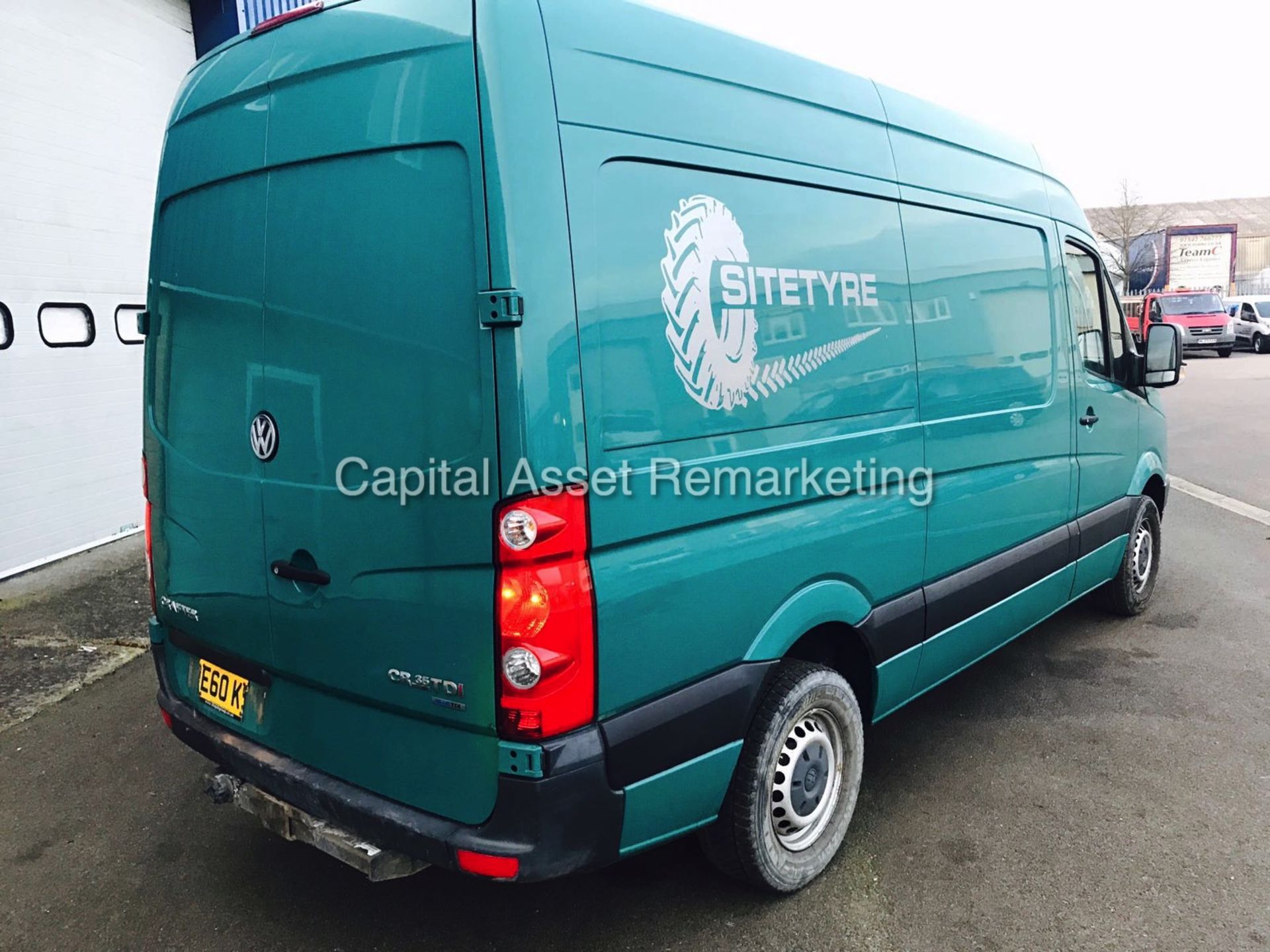 VOLKSWAGEN CRAFTER CR35 2.5TDI (109) - MEDIUM WHEEL BASE - (2011) REG - LOW MILES - HIGH ROOF - LOOK - Image 4 of 10