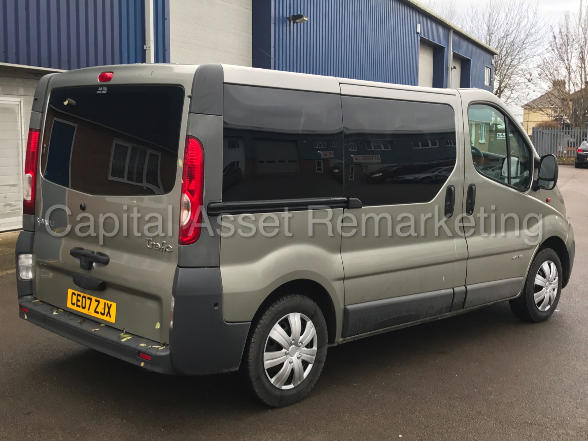 RENAULT TRAFIC SL29 '9 SEATER BUS' (2007) '1.9 DCI - 115 PS - 6 SPEED - A/C' (NO VAT - SAVE 20%) - Image 8 of 26