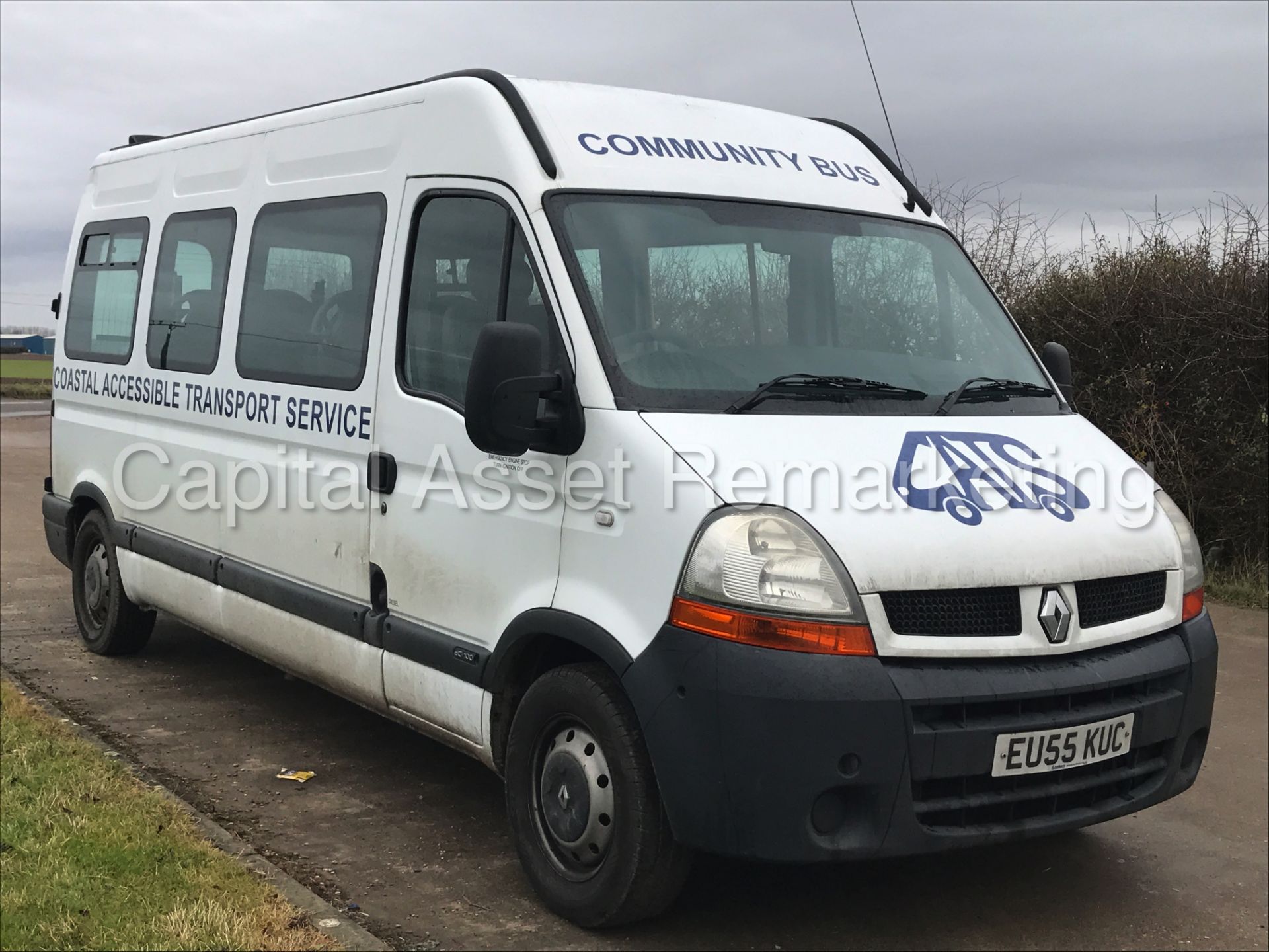 RENAULT MASTER '12 SEATER BUS' (2006 MODEL) '2.5Dci - 6 SPEED - FULLY ACCESSIBLE - WHEEL CHAIR LIFT' - Image 6 of 22