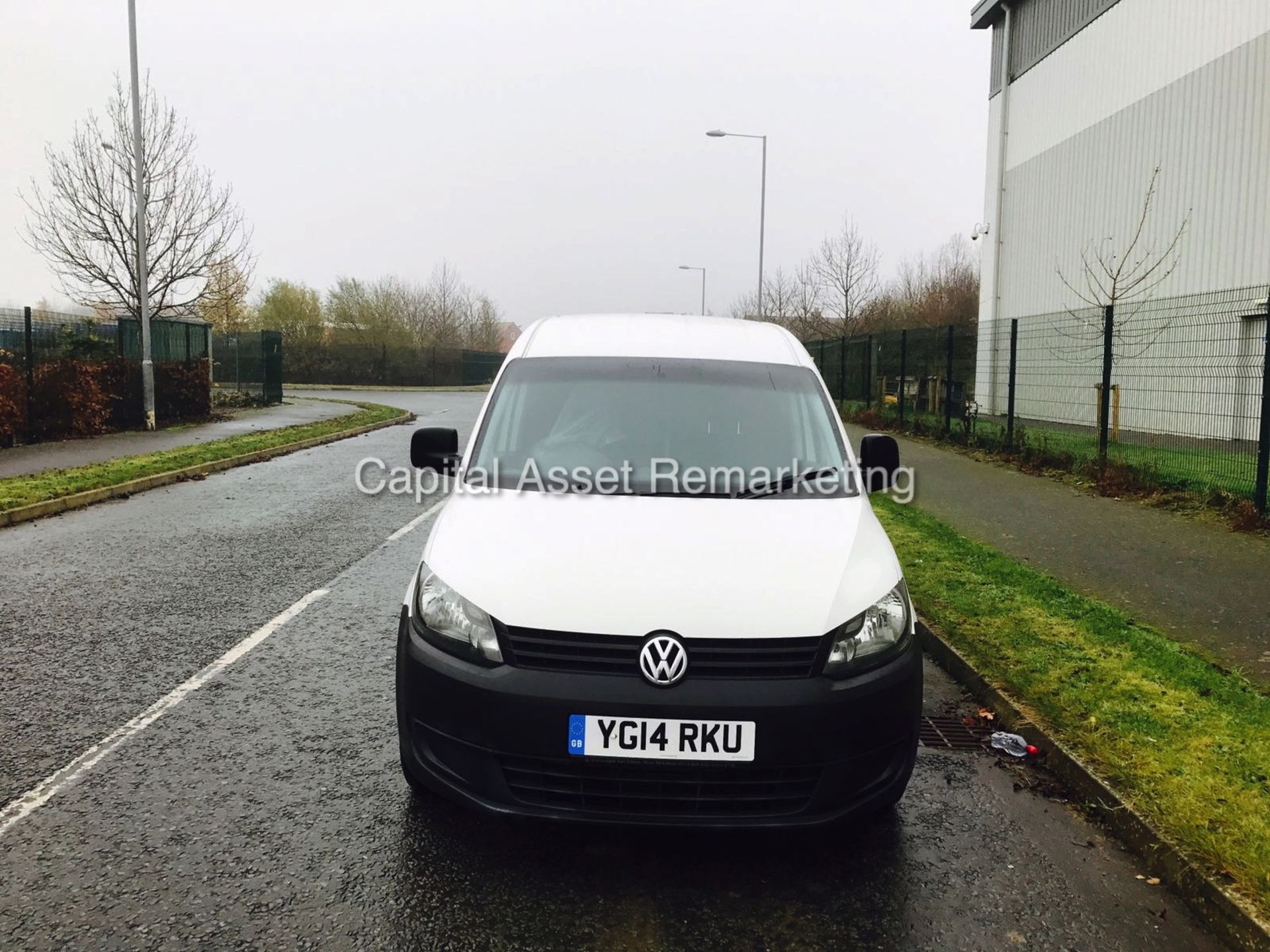 (On sale)VOLKSWAGEN CADDY "MAXI" 1.6TDI (102) 14 REG - 1 OWNER - FSH - LONG WHEEL BASE - GREAT SPEC - Image 2 of 13