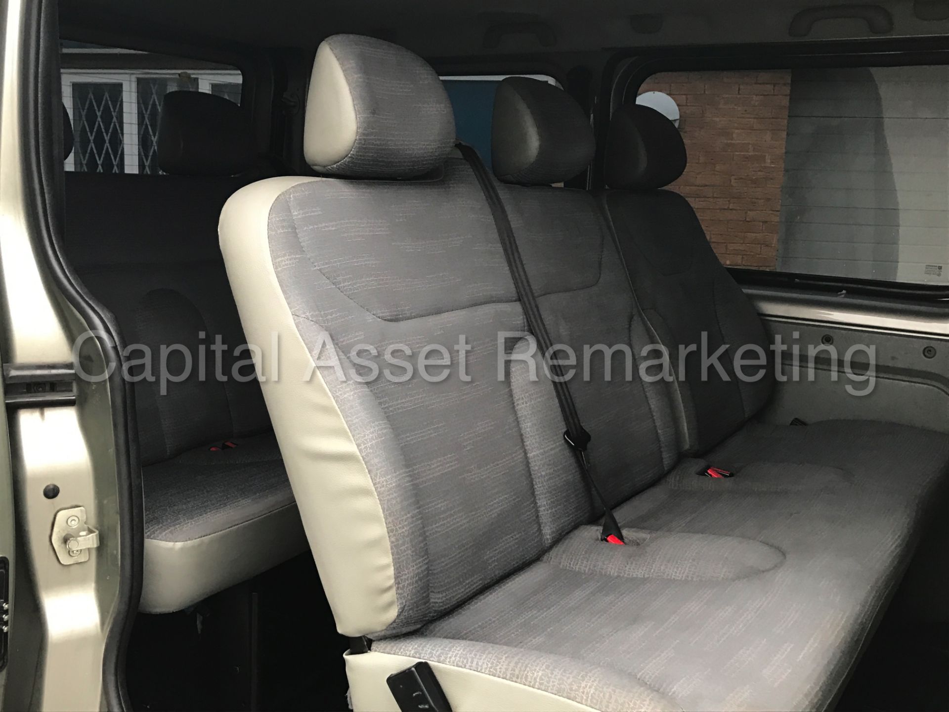 RENAULT TRAFIC SL29 '9 SEATER BUS' (2007) '1.9 DCI - 115 PS - 6 SPEED - A/C' (NO VAT - SAVE 20%) - Image 14 of 26