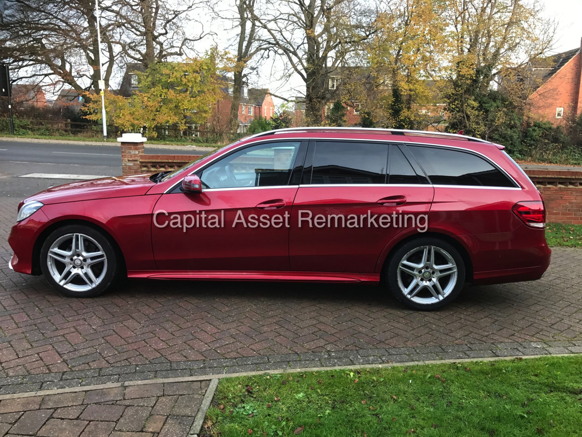 (On sale) MERCEDES E220CDI AMG SPORT ESTATE (2014) MODEL NEW SHAPE -MASSIVE SPEC -1 OWNER -SAT NAV - Image 4 of 19