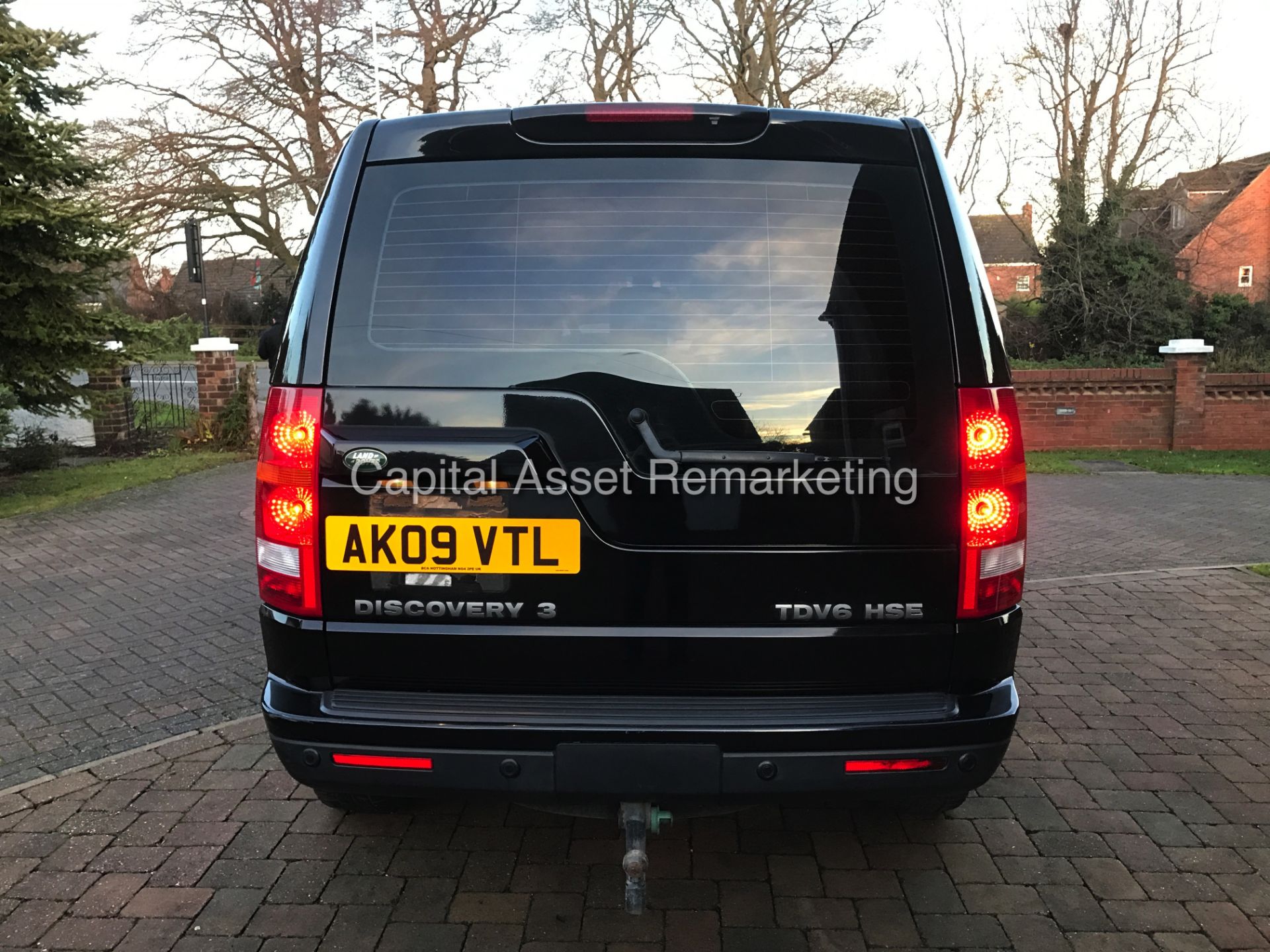 LANDROVER DISCOVERY 3 "TDV6" AUTO - (BLACK EDITION) - 09 REG - SAT NAV - LEATHER - 7 SEATER - WOW!! - Image 6 of 30