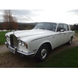 A 1975 Rolls-Royce Silver Shadow, registration number 862 VDE, Old English white.