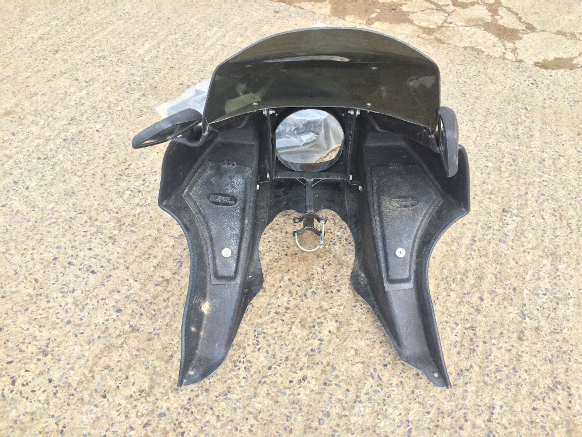 A BMW R65RT fairing, new old stock, - Image 3 of 4