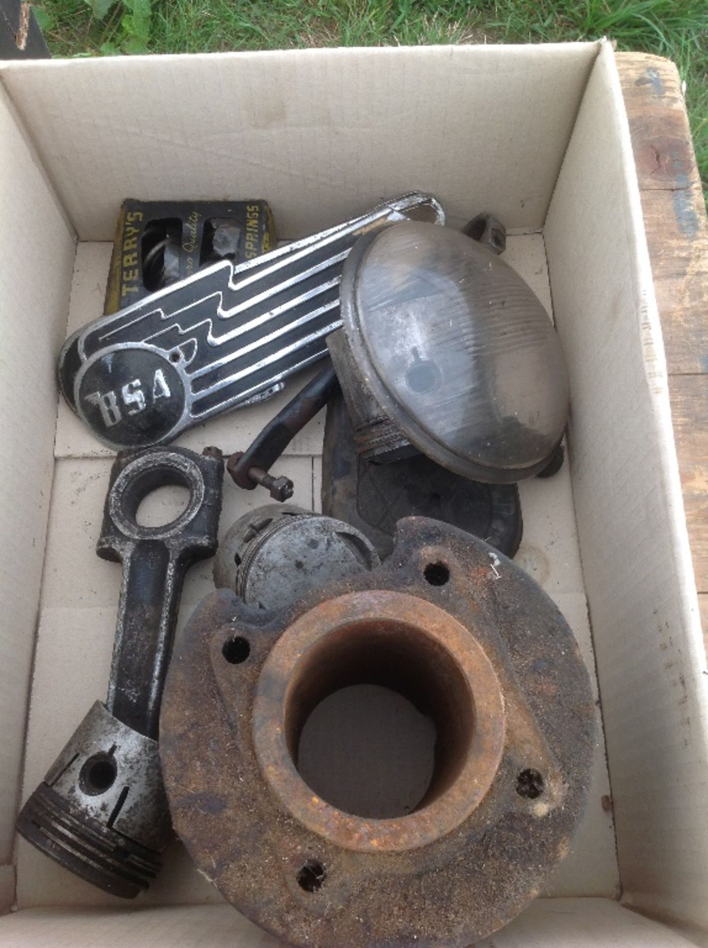 EXTRA LOT: Assorted BSA and Norton spares, including a B31 barrel, a Norton Big 4 side panel, - Image 2 of 4