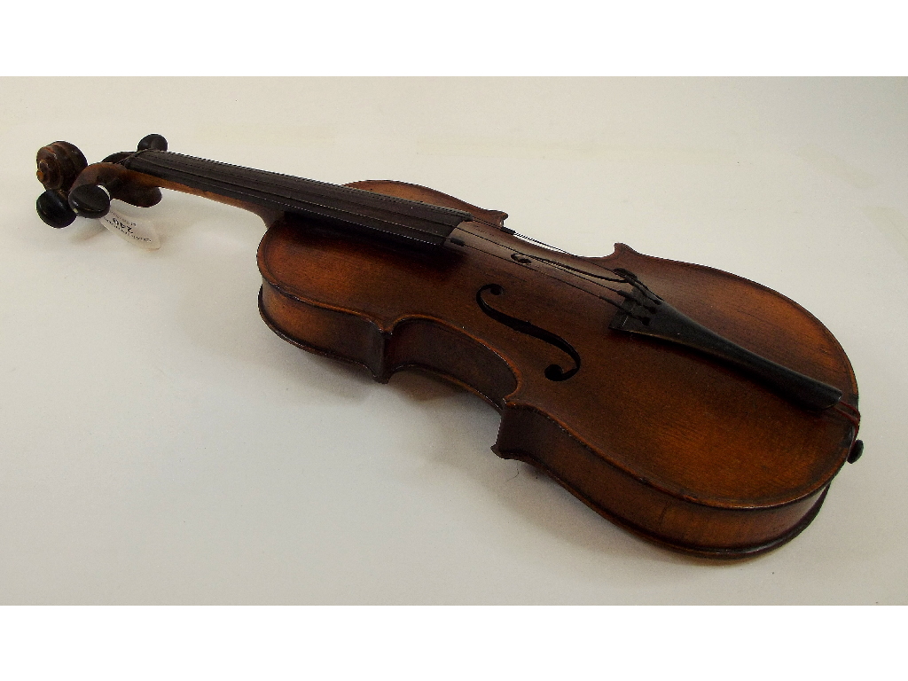 A child's violin, with a 10¾ inch two pi