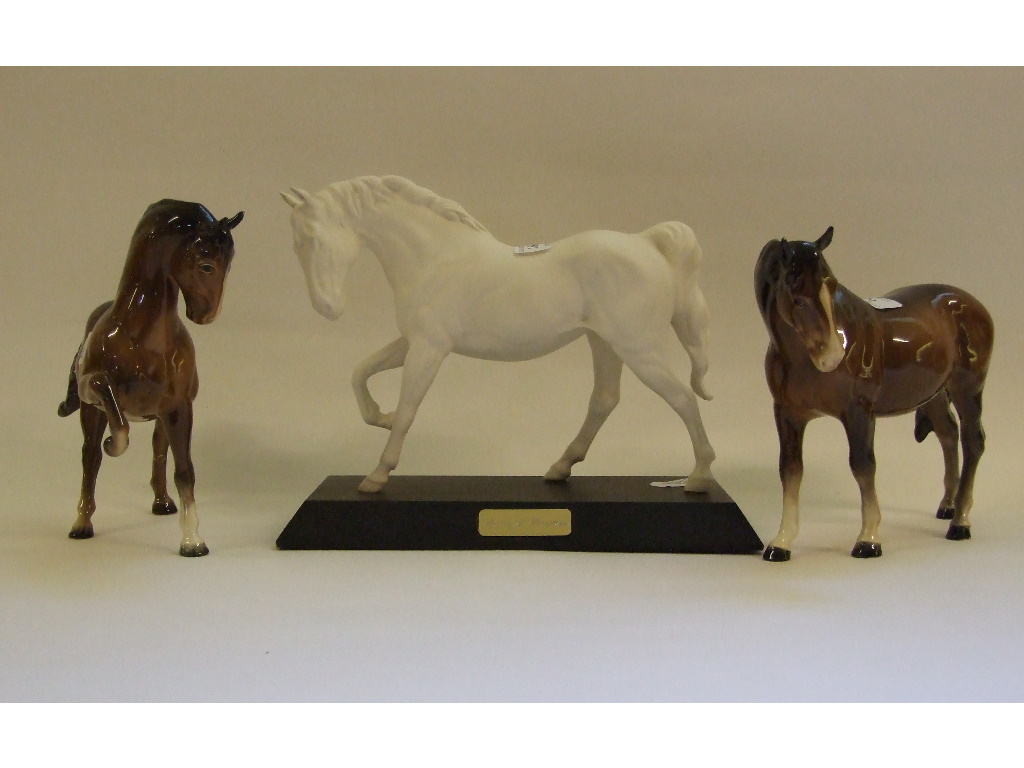 A Beswick Connoisseur Morgan Stallion, 2605 (ear chipped), a Black Beauty, 2466, - Image 4 of 14