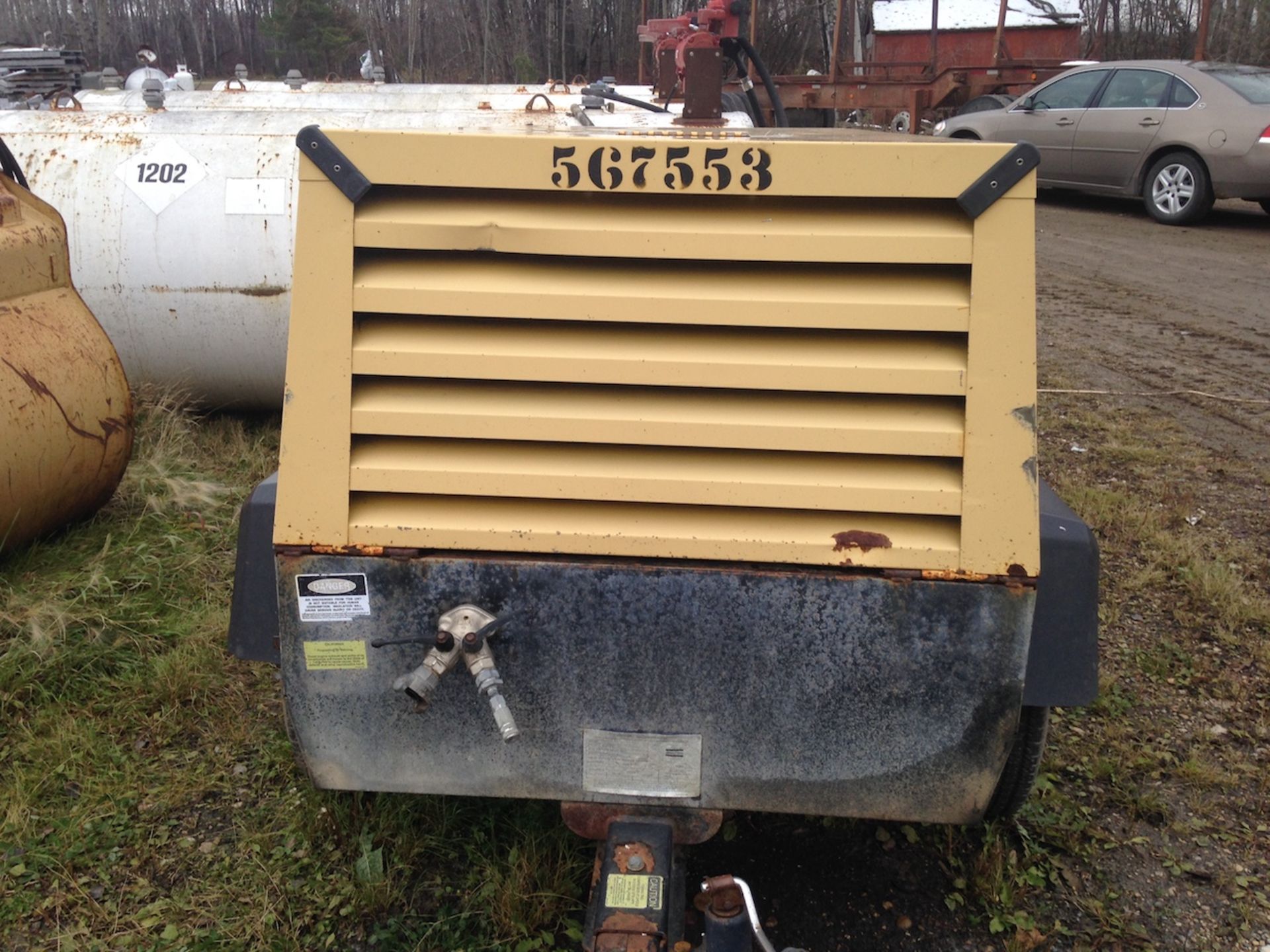 Atlas Copco 185 CFM air compressor - Image 6 of 8